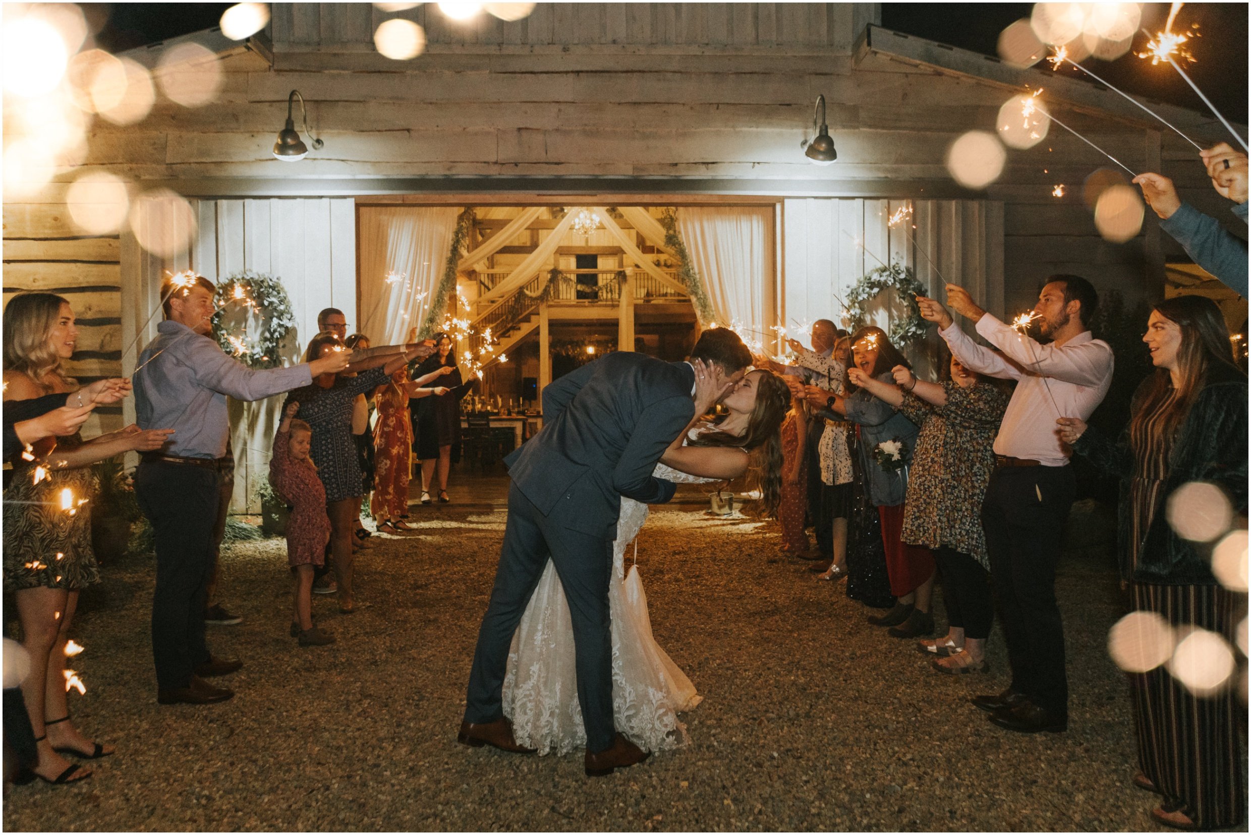 the-side-porch-wedding-venue-johnson-city-gray-tn-tennessee-fall-boho-wedding-katy-sergent-photography_0164.jpg