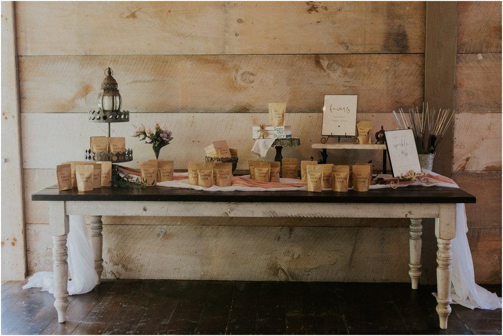 the-side-porch-wedding-venue-johnson-city-gray-tn-tennessee-fall-boho-wedding-katy-sergent-photography_0114.jpg