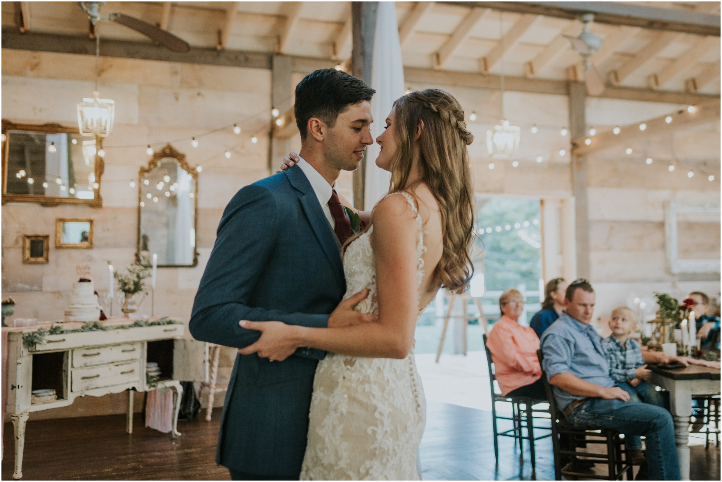 the-side-porch-wedding-venue-johnson-city-gray-tn-tennessee-fall-boho-wedding-katy-sergent-photography_0132.jpg