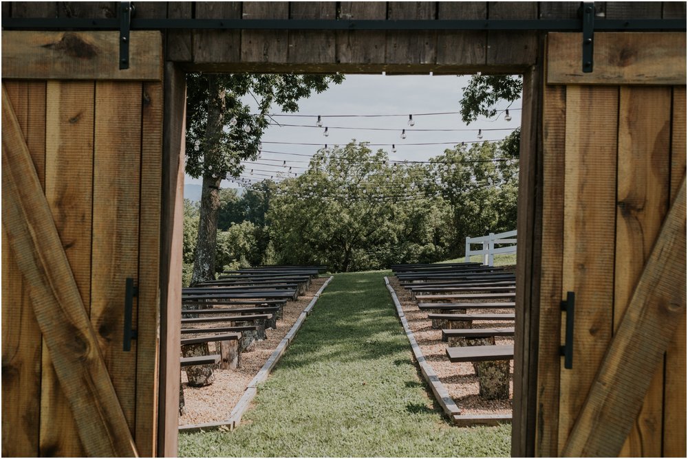 greenwood-oaks-farm-venue-greeneville-afton-limestone-tennessee-wedding-styled-boho-summer-rustic-katy-sergent-photography_0014.jpg