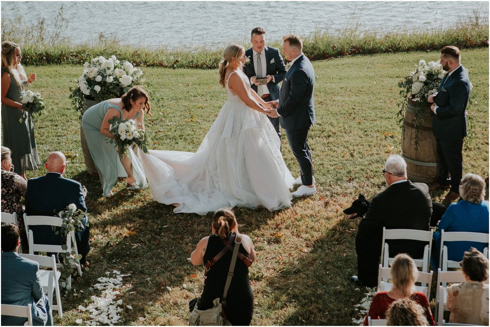 Waterside ceremonies are forever my favorite.