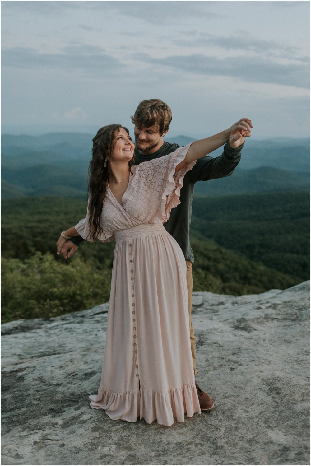 banner-elk-north-carolina-boone-nc-fall-engagement-session_0058.jpg