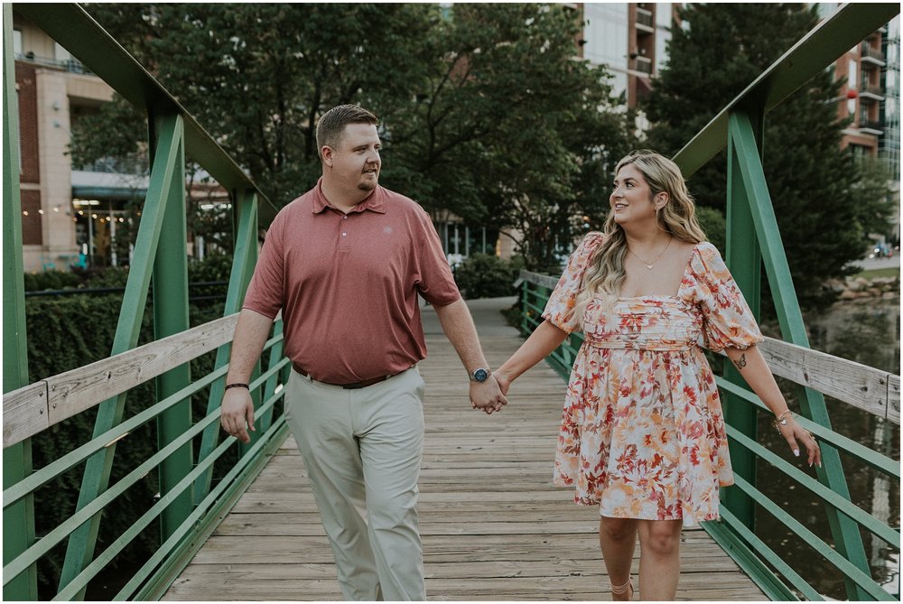 greenville-south-carolina-engagement-wedding-datenightengagement-downtown-sc-asheville-north-carolina-katy-sergent-photography_0019.jpg