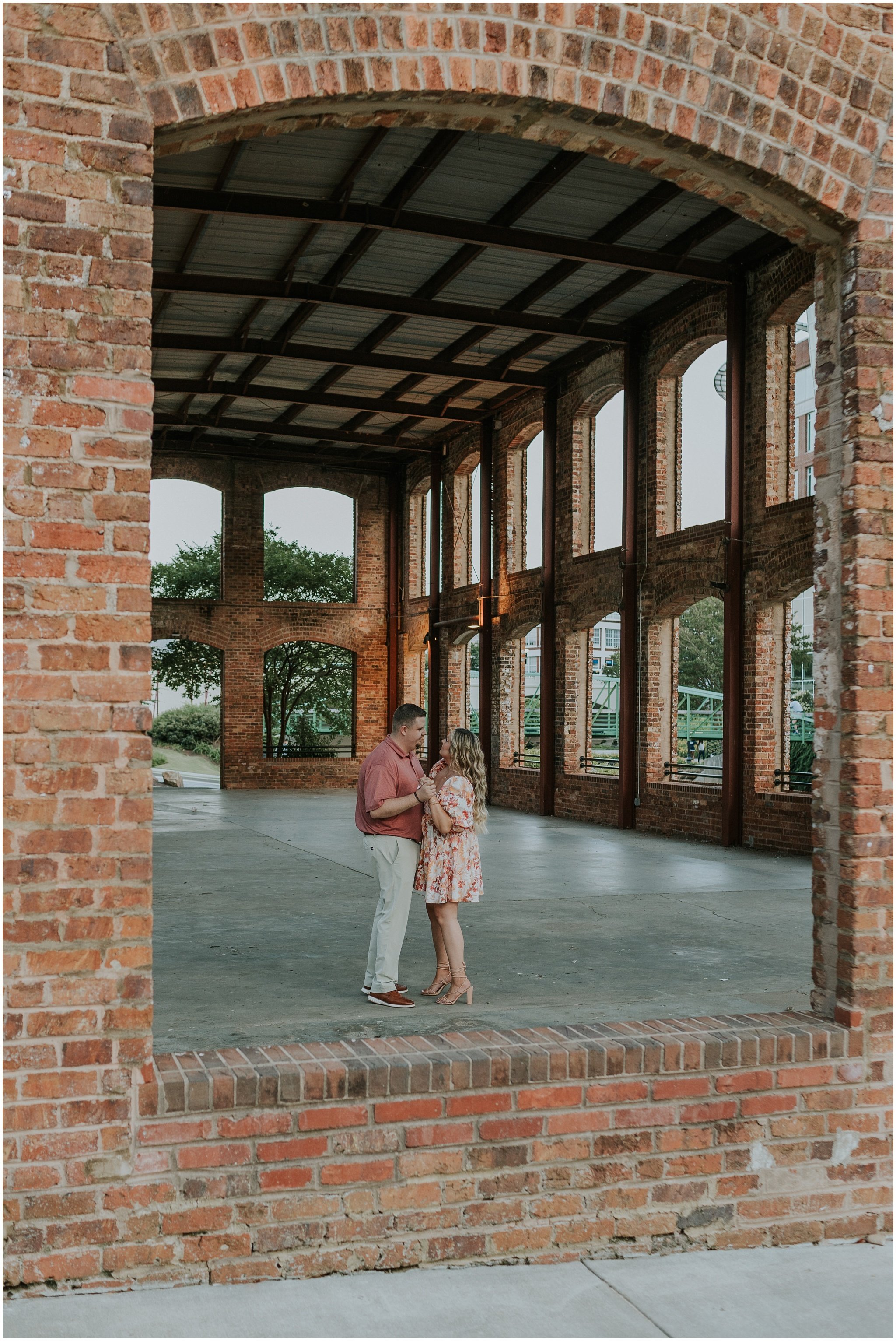 greenville-south-carolina-engagement-wedding-datenightengagement-downtown-sc-asheville-north-carolina-katy-sergent-photography_0024.jpg