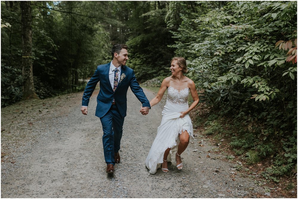 pilot-cove-brevard-north-carolina-nc-greenville-sc-south-carolina-asheville-micro-outdoors-rustic-forest-wedding-katy-sergent-photography_0098.jpg