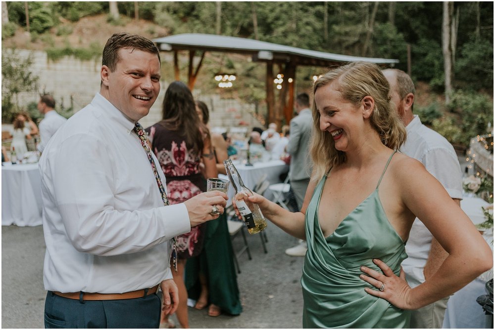 pilot-cove-brevard-north-carolina-nc-greenville-sc-south-carolina-asheville-micro-outdoors-rustic-forest-wedding-katy-sergent-photography_0123.jpg