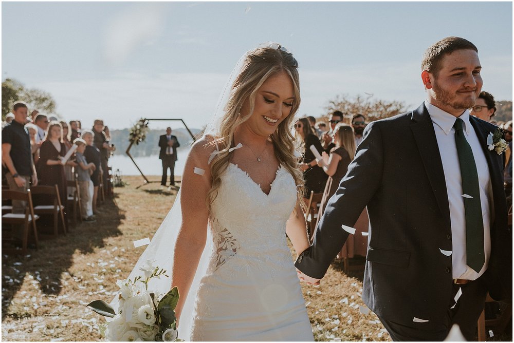 lake-house-wedding-piney-flats-johnson-city-tennessee-lakeside-venue-fall-bristol-kingsport-east-tn-katy-sergent-photography_0058.jpg