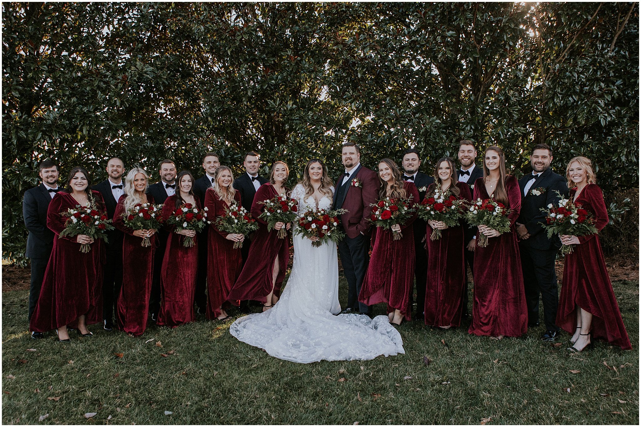 chateau-selah-blountville-tennessee-johnson-city-bristol-tn-christmas-winter-wedding-katy-sergent-photography (81).jpg