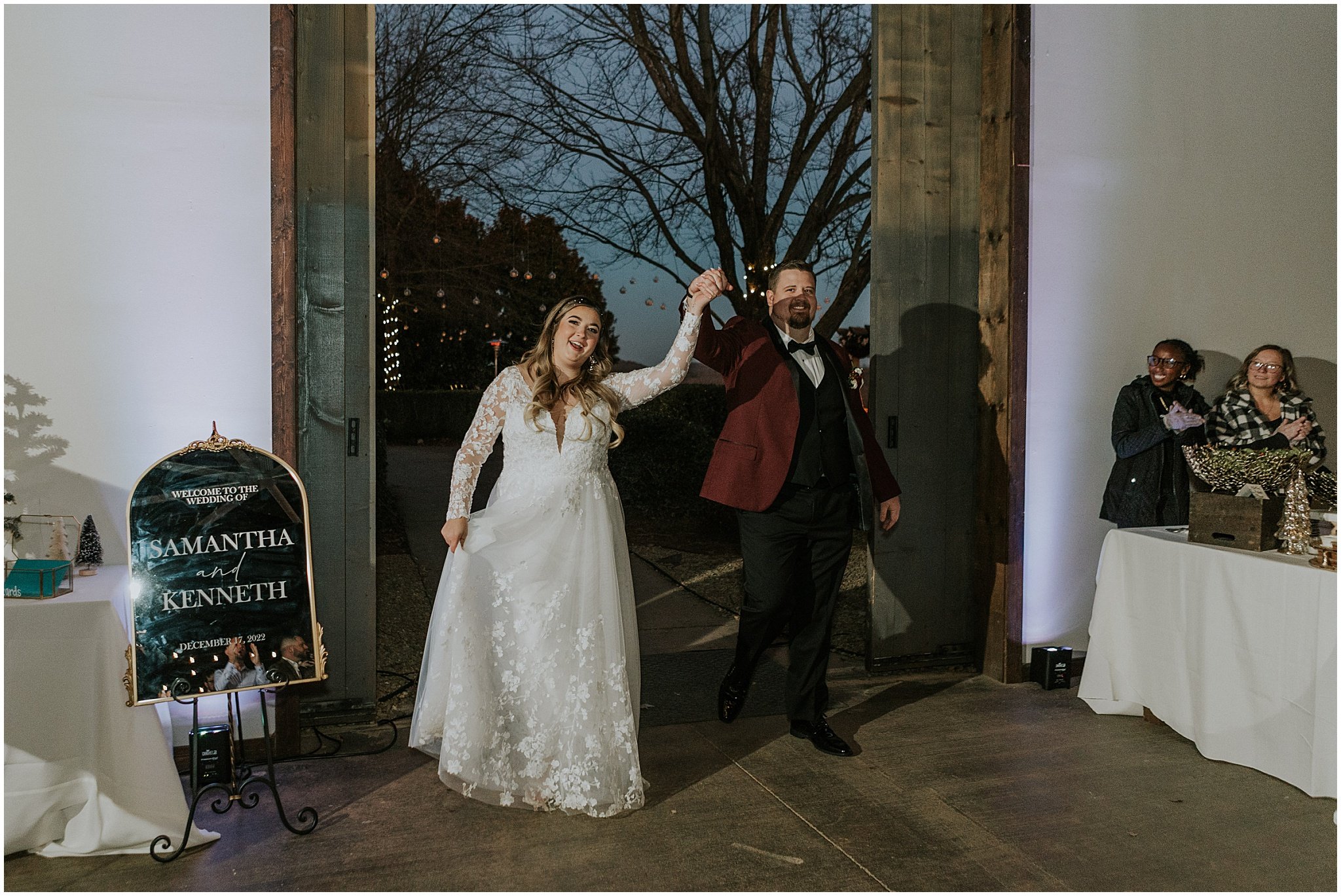 chateau-selah-blountville-tennessee-johnson-city-bristol-tn-christmas-winter-wedding-katy-sergent-photography (87).jpg