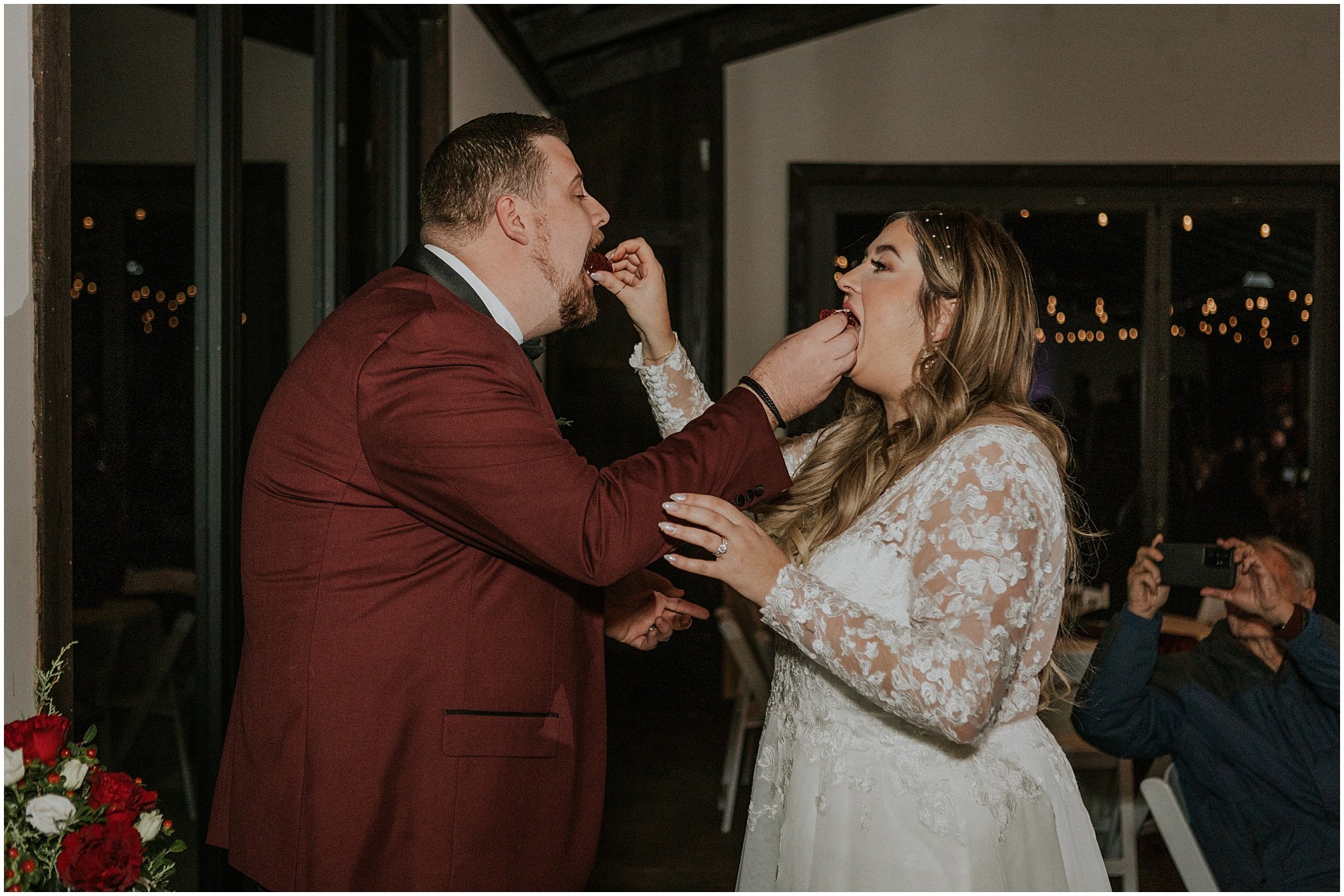 chateau-selah-blountville-tennessee-johnson-city-bristol-tn-christmas-winter-wedding-katy-sergent-photography (95).jpg
