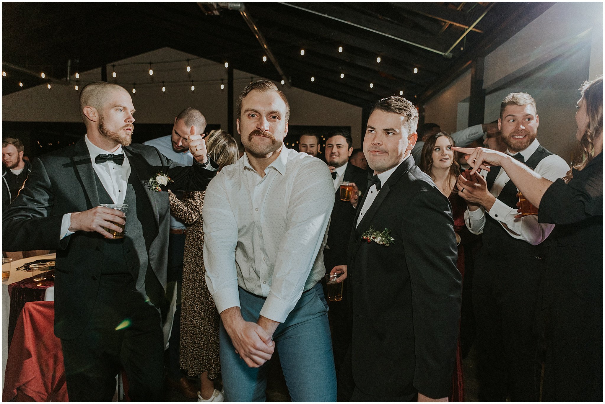 chateau-selah-blountville-tennessee-johnson-city-bristol-tn-christmas-winter-wedding-katy-sergent-photography (101).jpg