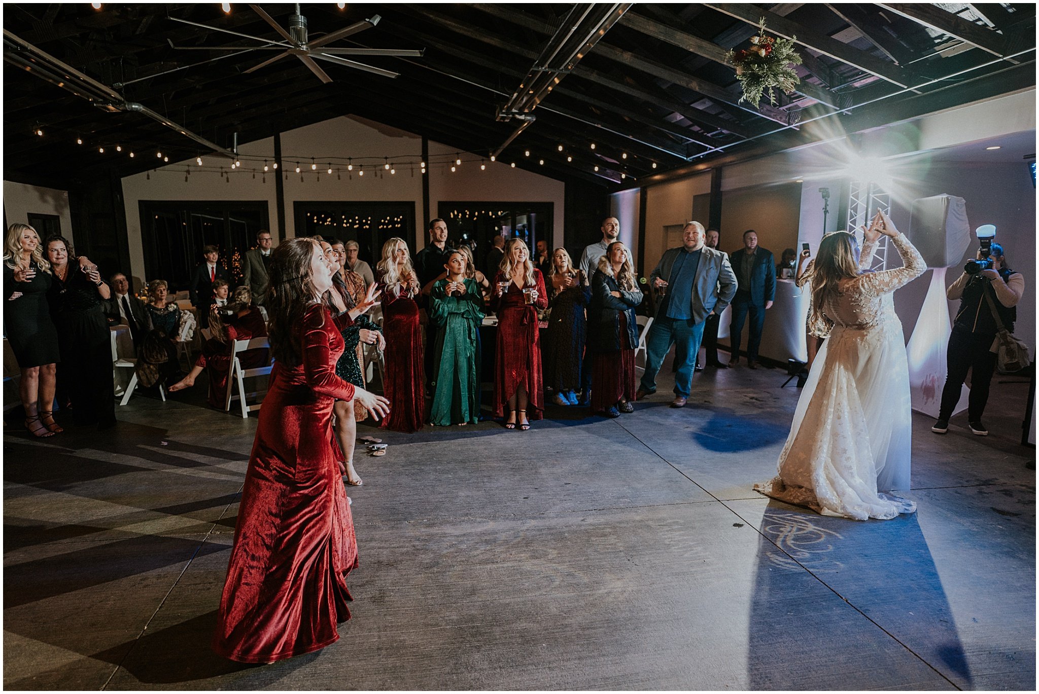chateau-selah-blountville-tennessee-johnson-city-bristol-tn-christmas-winter-wedding-katy-sergent-photography (104).jpg
