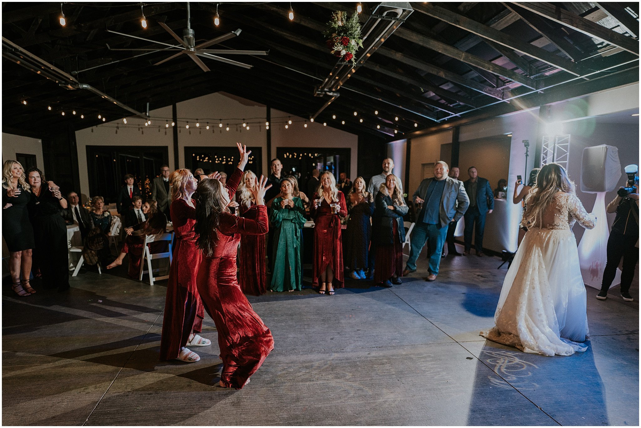 chateau-selah-blountville-tennessee-johnson-city-bristol-tn-christmas-winter-wedding-katy-sergent-photography (105).jpg