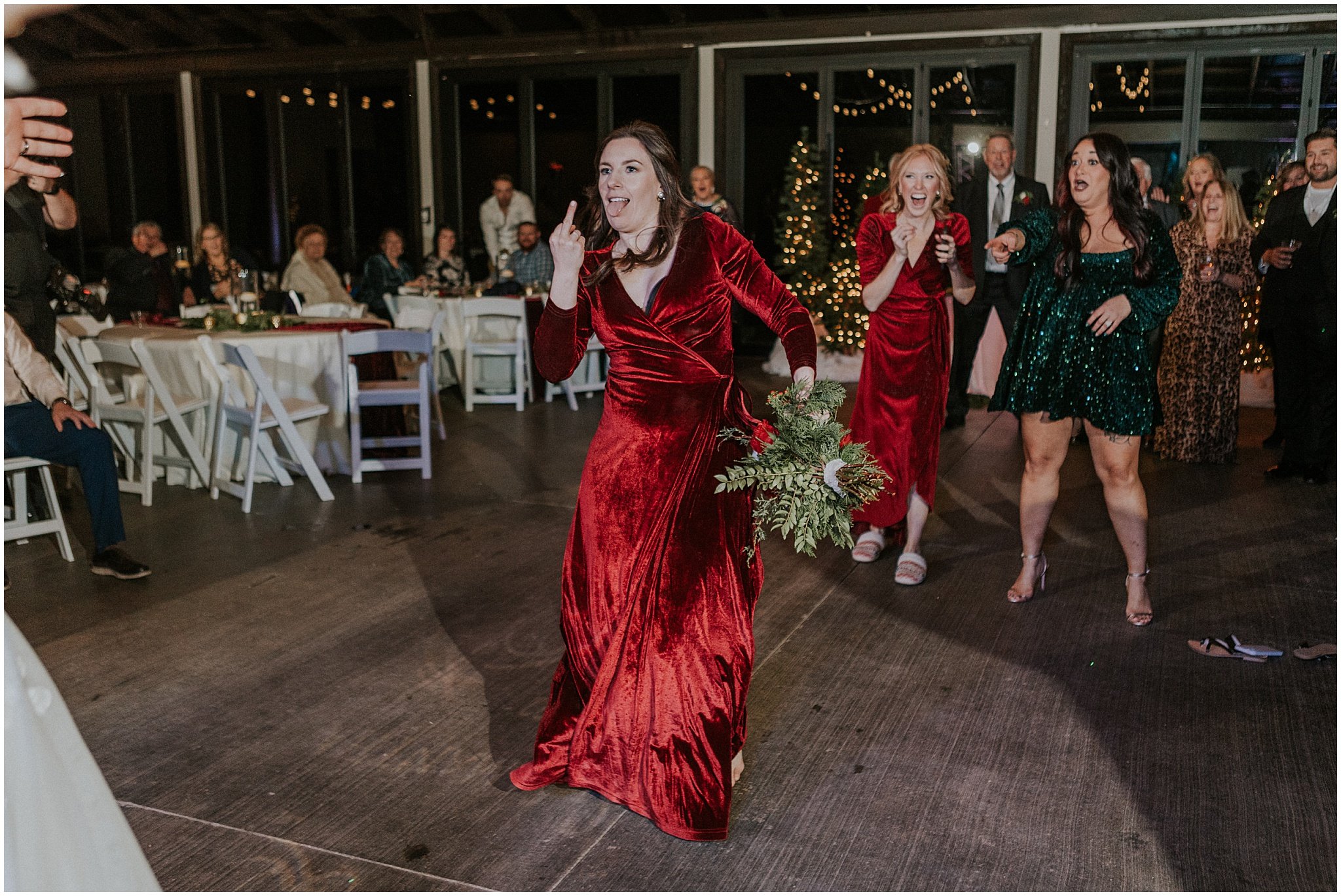 chateau-selah-blountville-tennessee-johnson-city-bristol-tn-christmas-winter-wedding-katy-sergent-photography (107).jpg