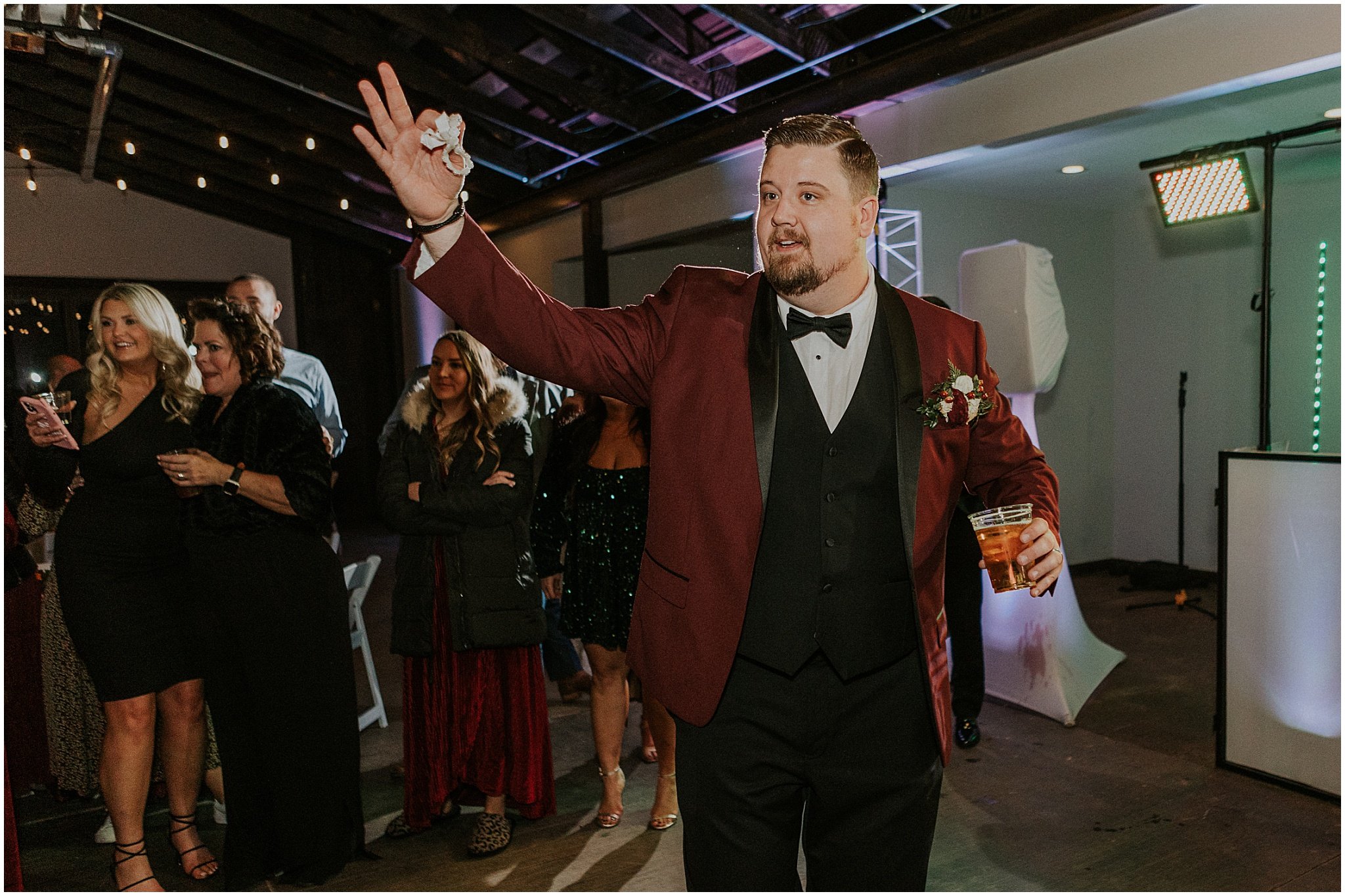 chateau-selah-blountville-tennessee-johnson-city-bristol-tn-christmas-winter-wedding-katy-sergent-photography (109).jpg