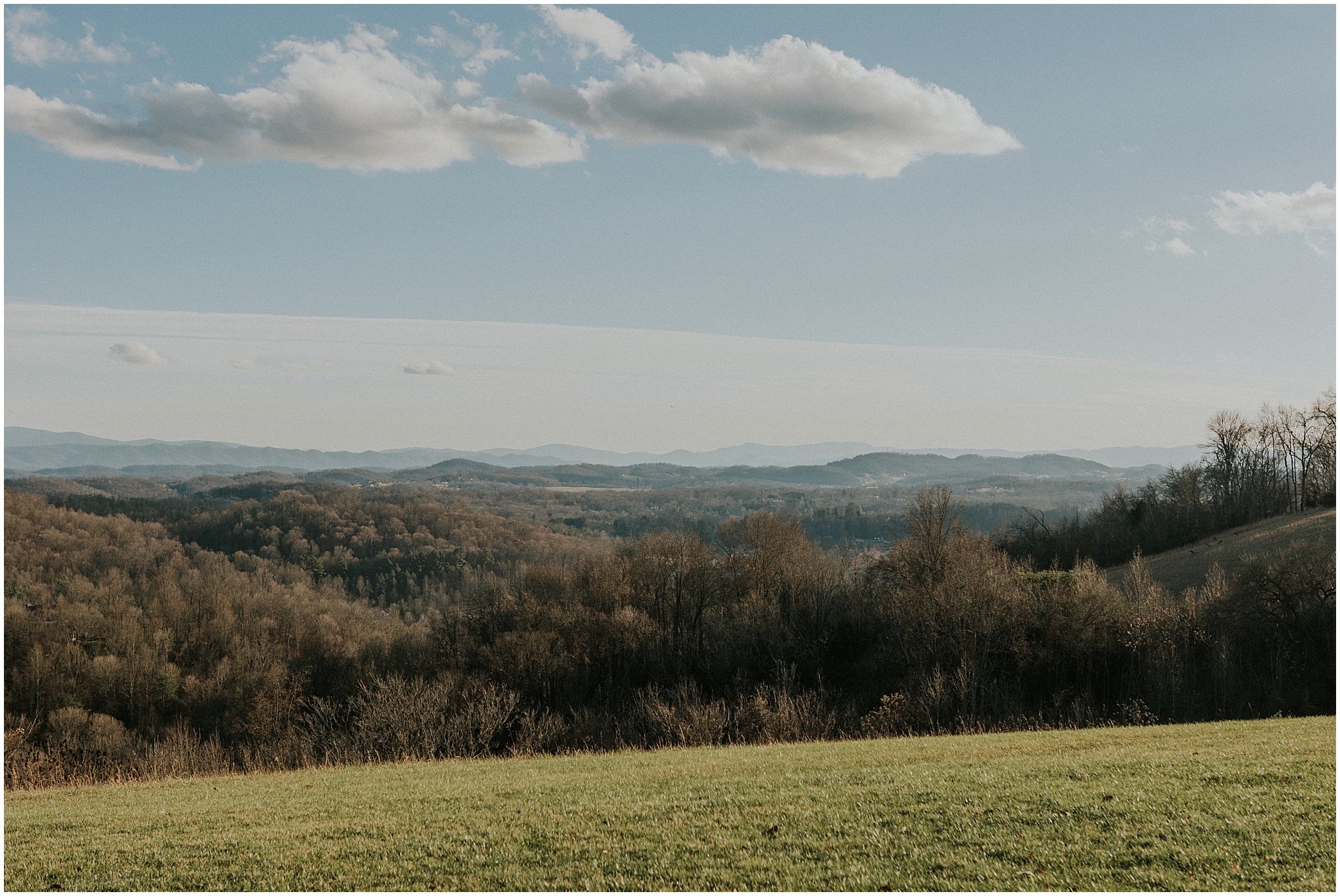 chateau-selah-blountville-tennessee-johnson-city-bristol-tn-christmas-winter-wedding-katy-sergent-photography (10).jpg