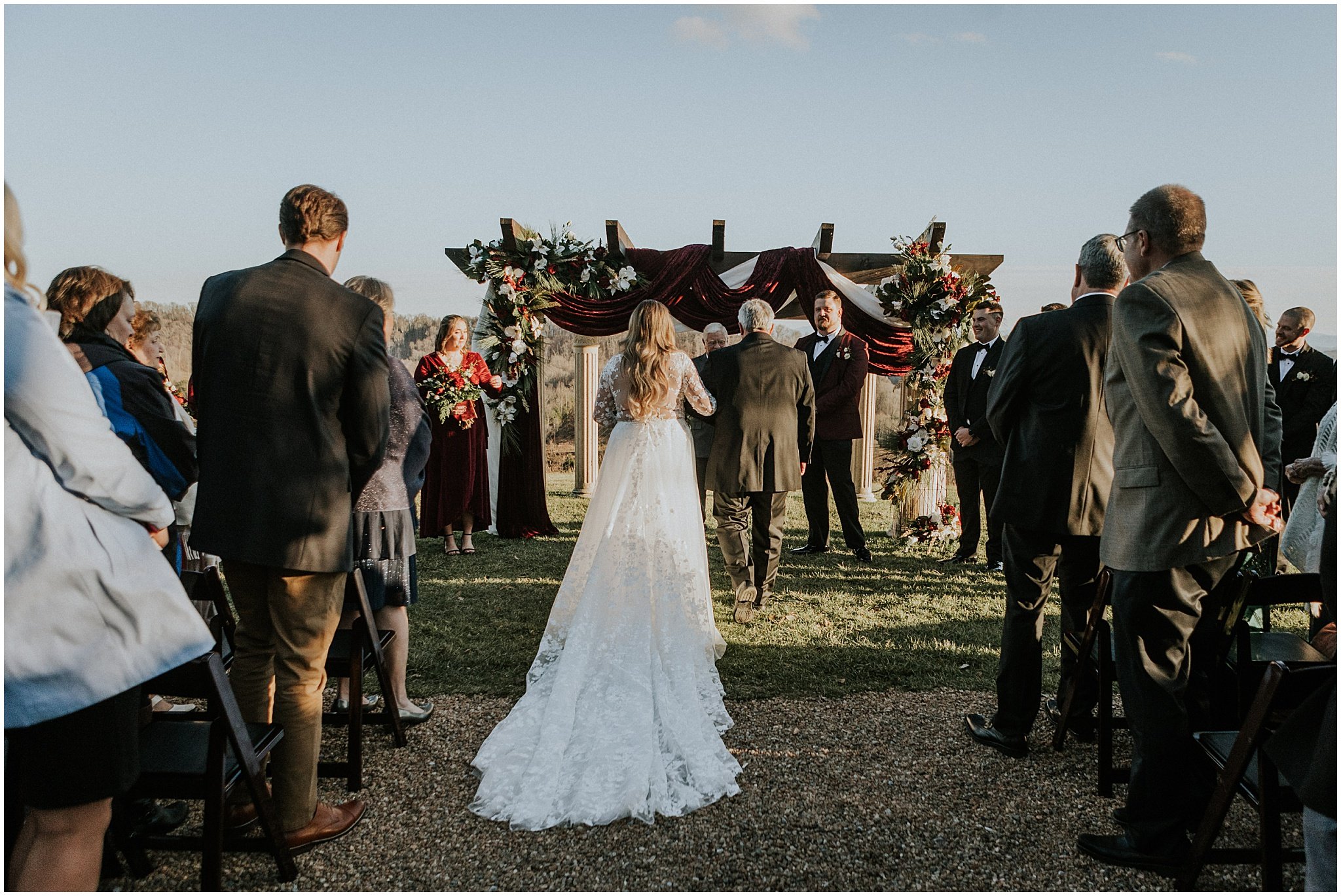 chateau-selah-blountville-tennessee-johnson-city-bristol-tn-christmas-winter-wedding-katy-sergent-photography (46).jpg