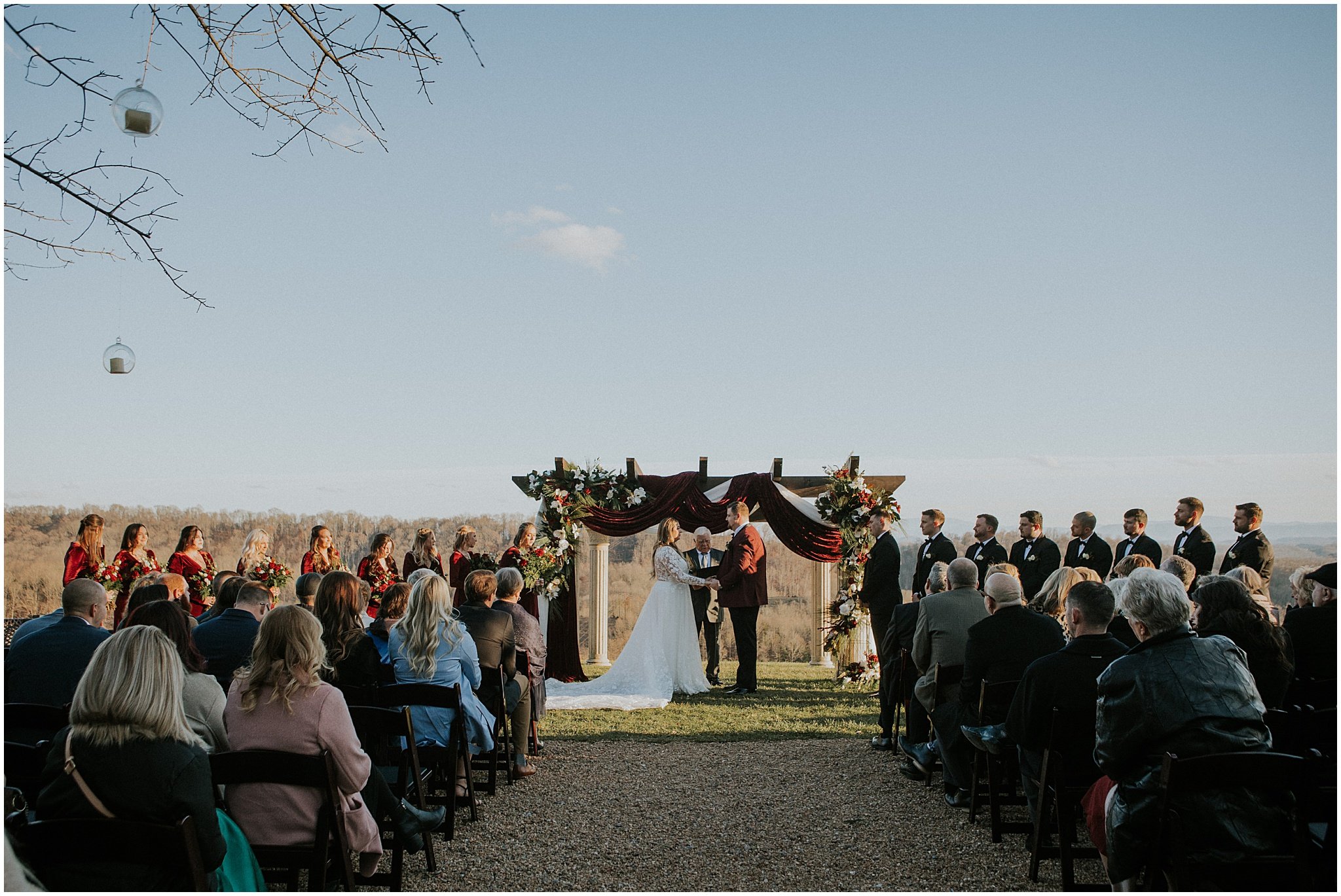 chateau-selah-blountville-tennessee-johnson-city-bristol-tn-christmas-winter-wedding-katy-sergent-photography (51).jpg