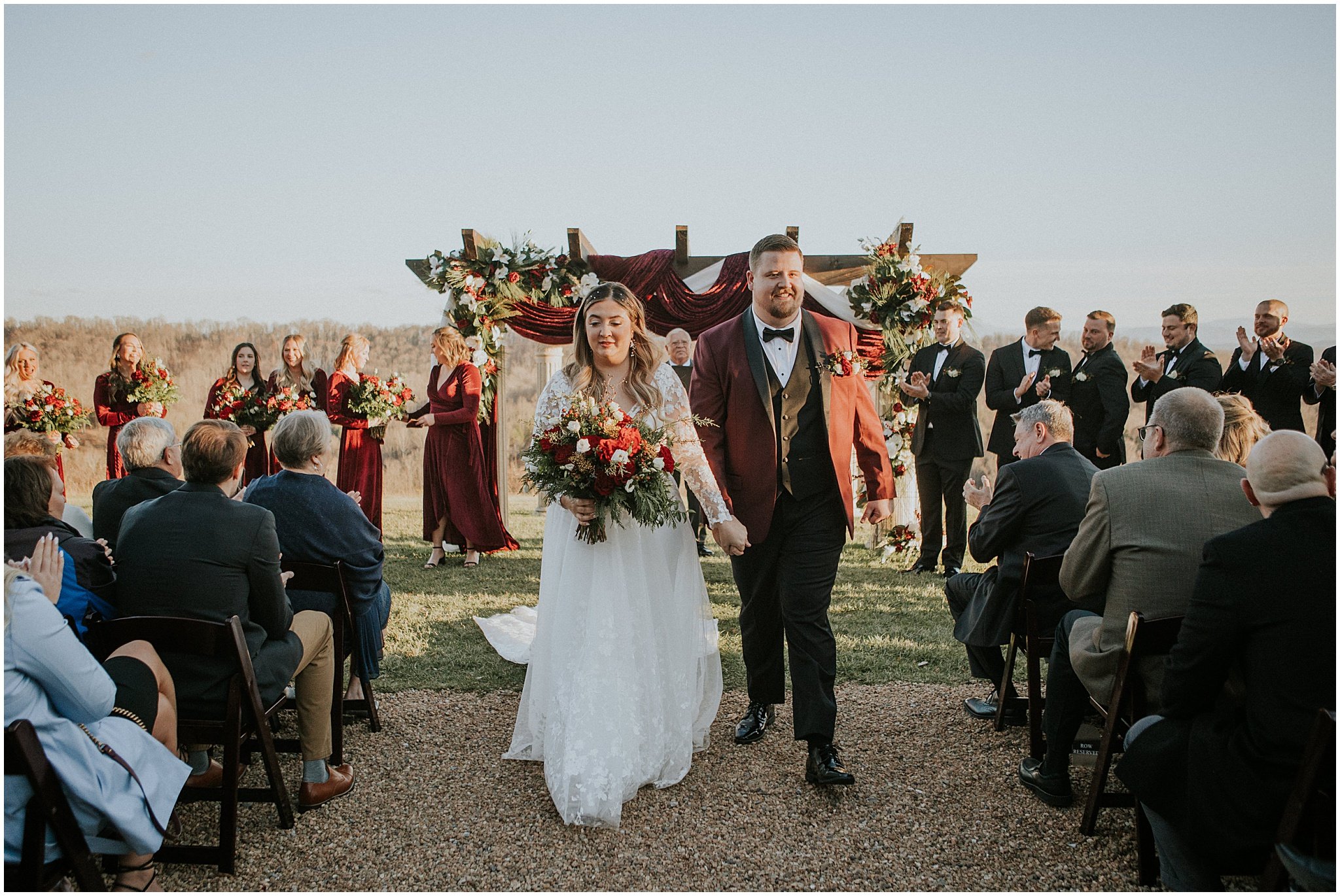 chateau-selah-blountville-tennessee-johnson-city-bristol-tn-christmas-winter-wedding-katy-sergent-photography (59).jpg