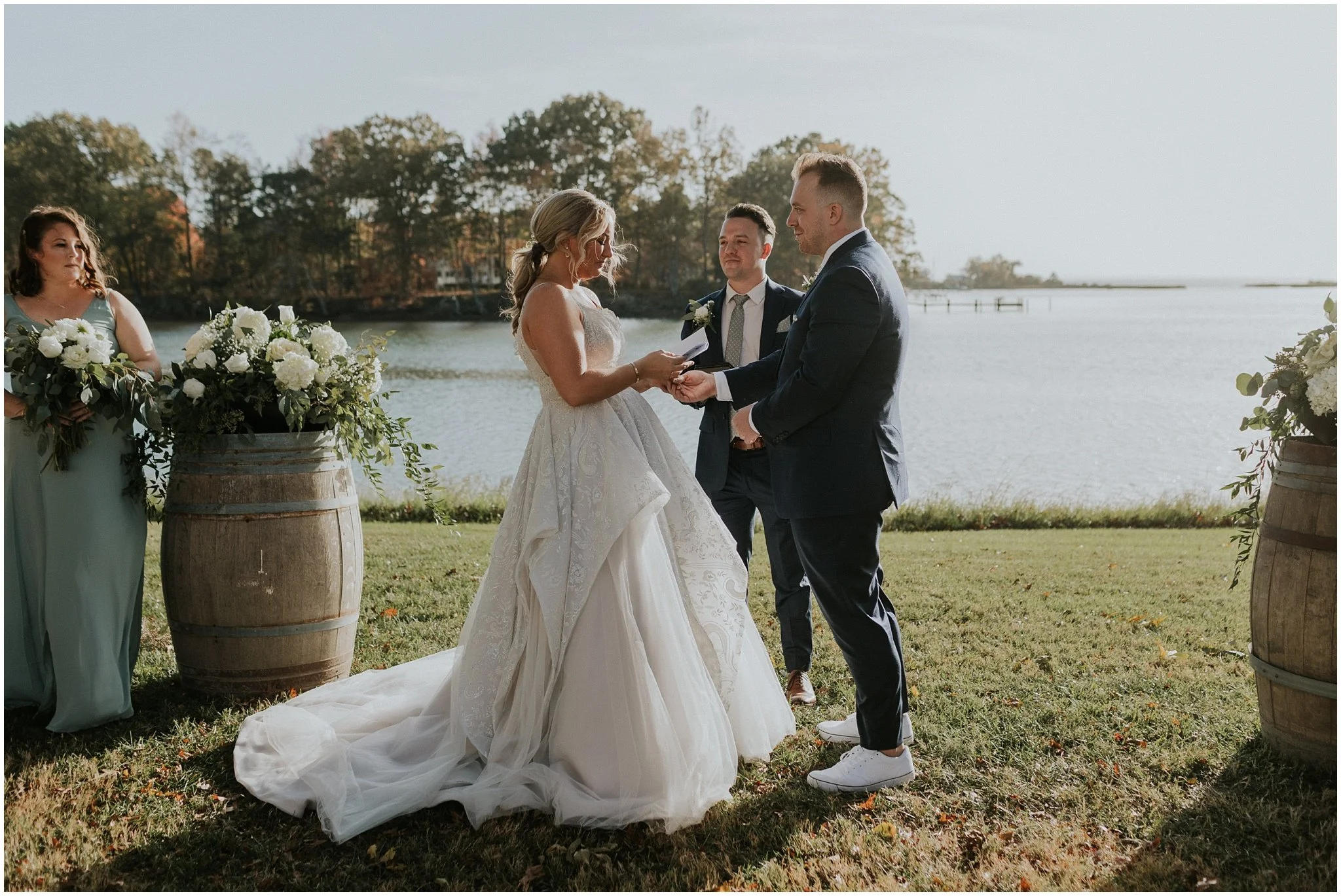 chesapeake-bay-wedding-ridge-maryland-woodlawn-farm-estate-southern-md-coastal-bayside-fall-east-coast-beach-virginia-va-wedding-katy-sergent-photography_0106.jpg