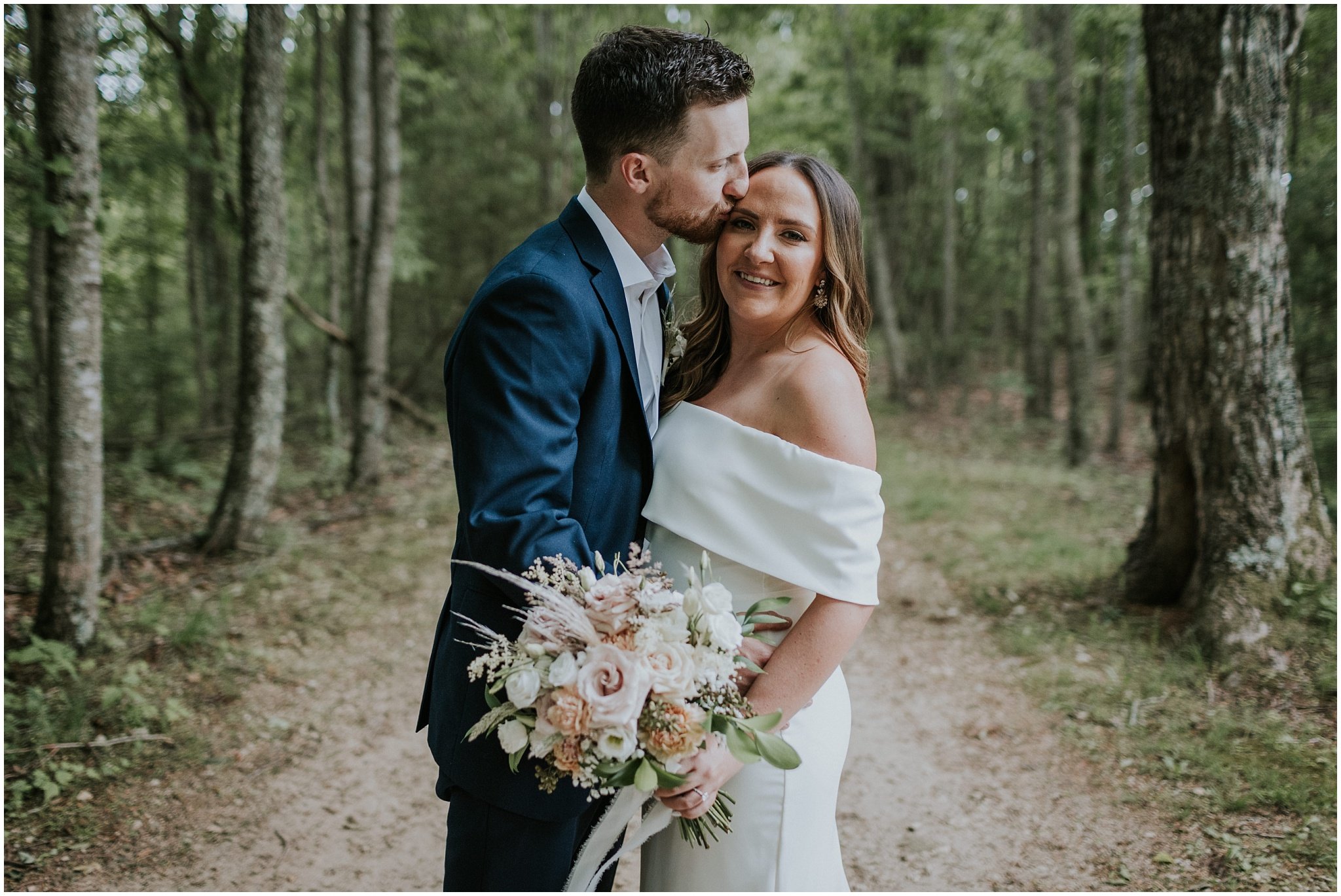 sugar-hollow-retreat-butler-tennessee-boone-north-carolina-rustic-mountain-wedding-may-spring-summer-green-elegant-luxury-johnson-city-tn-katy-sergent-photography_0045.jpg