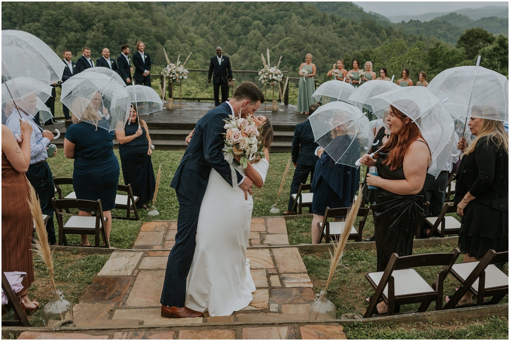 sugar-hollow-retreat-butler-tennessee-boone-north-carolina-rustic-mountain-wedding-may-spring-summer-green-elegant-luxury-johnson-city-tn-katy-sergent-photography_0095.jpg