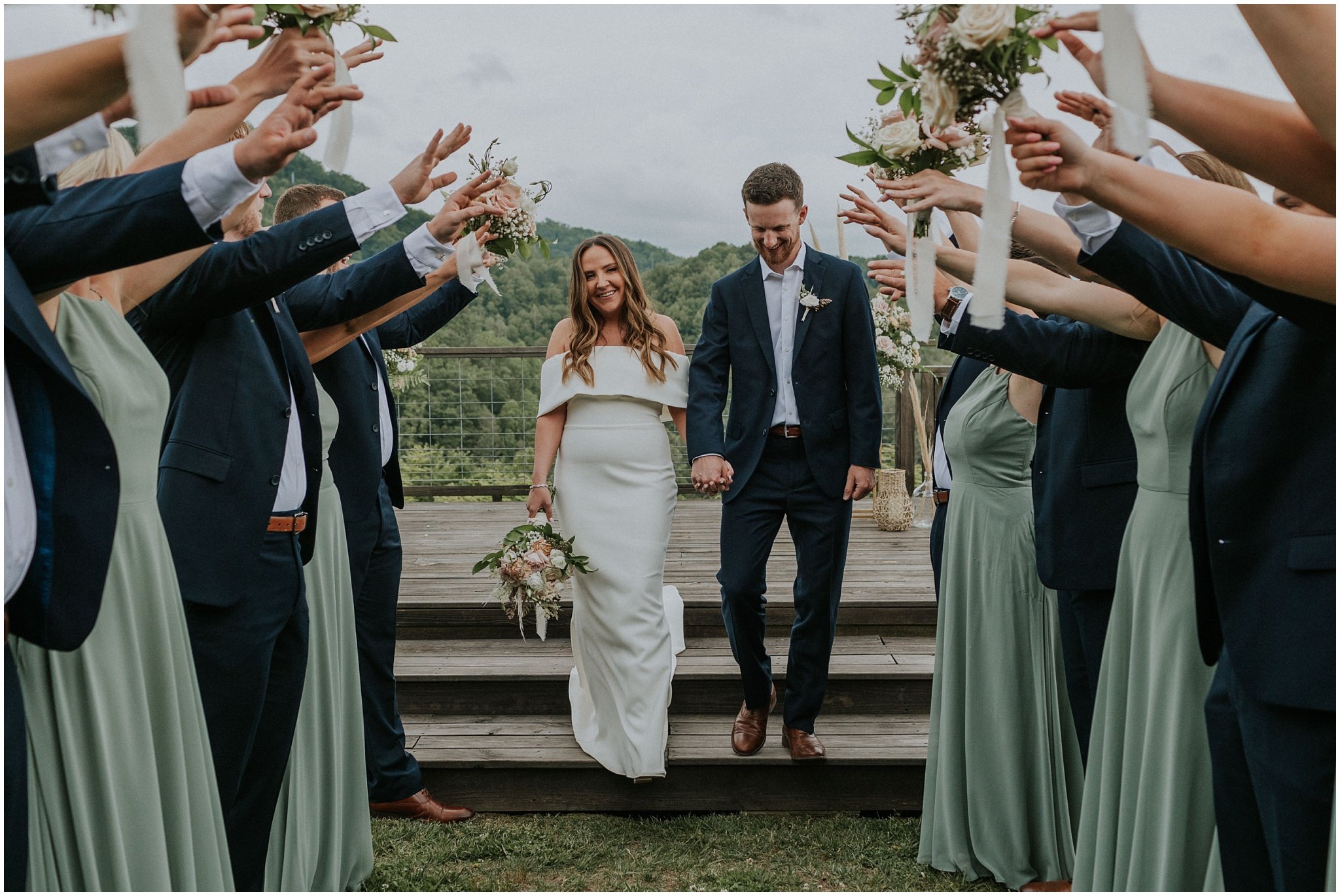 sugar-hollow-retreat-butler-tennessee-boone-north-carolina-rustic-mountain-wedding-may-spring-summer-green-elegant-luxury-johnson-city-tn-katy-sergent-photography_0106.jpg