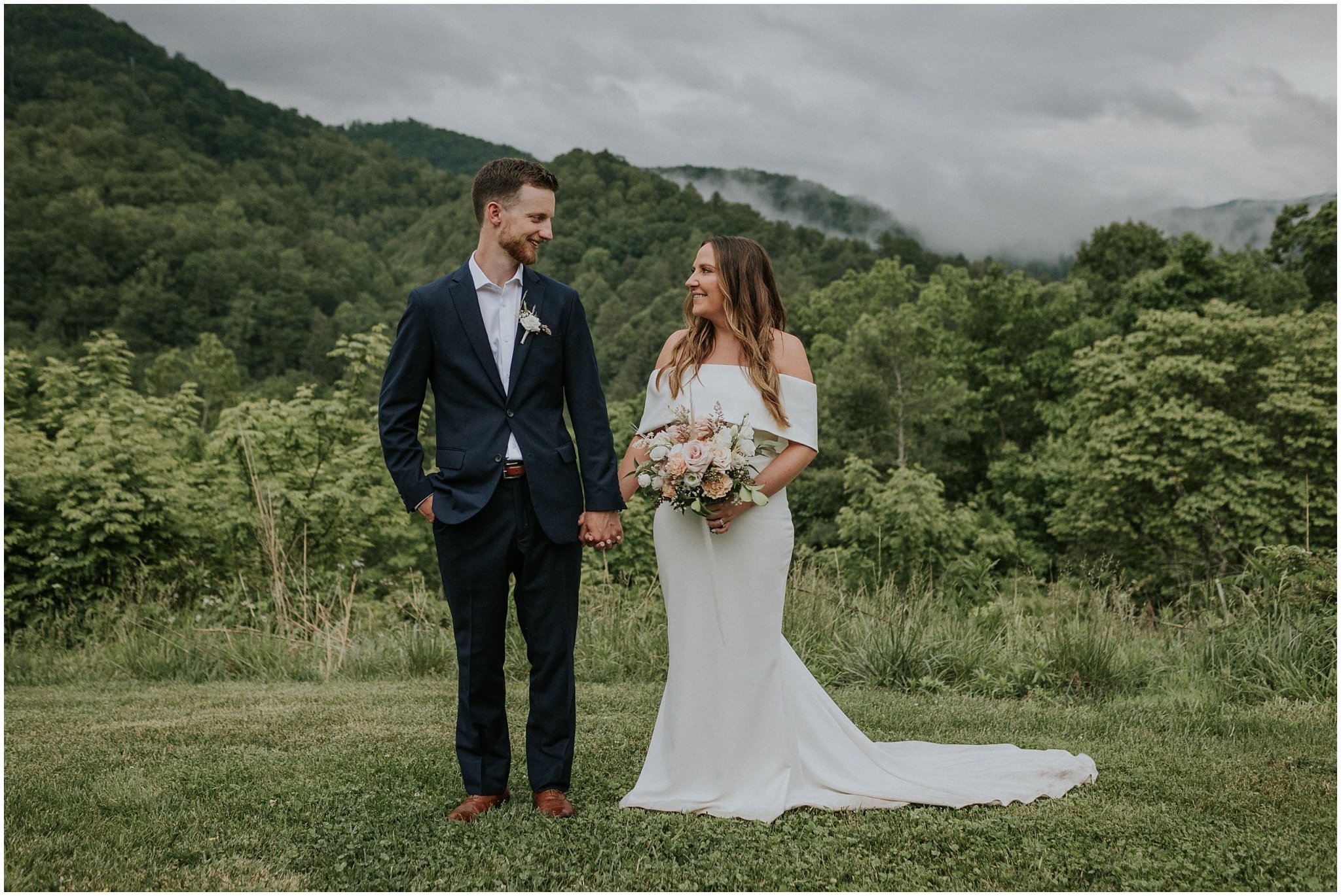 sugar-hollow-retreat-butler-tennessee-boone-north-carolina-rustic-mountain-wedding-may-spring-summer-green-elegant-luxury-johnson-city-tn-katy-sergent-photography_0068.jpg