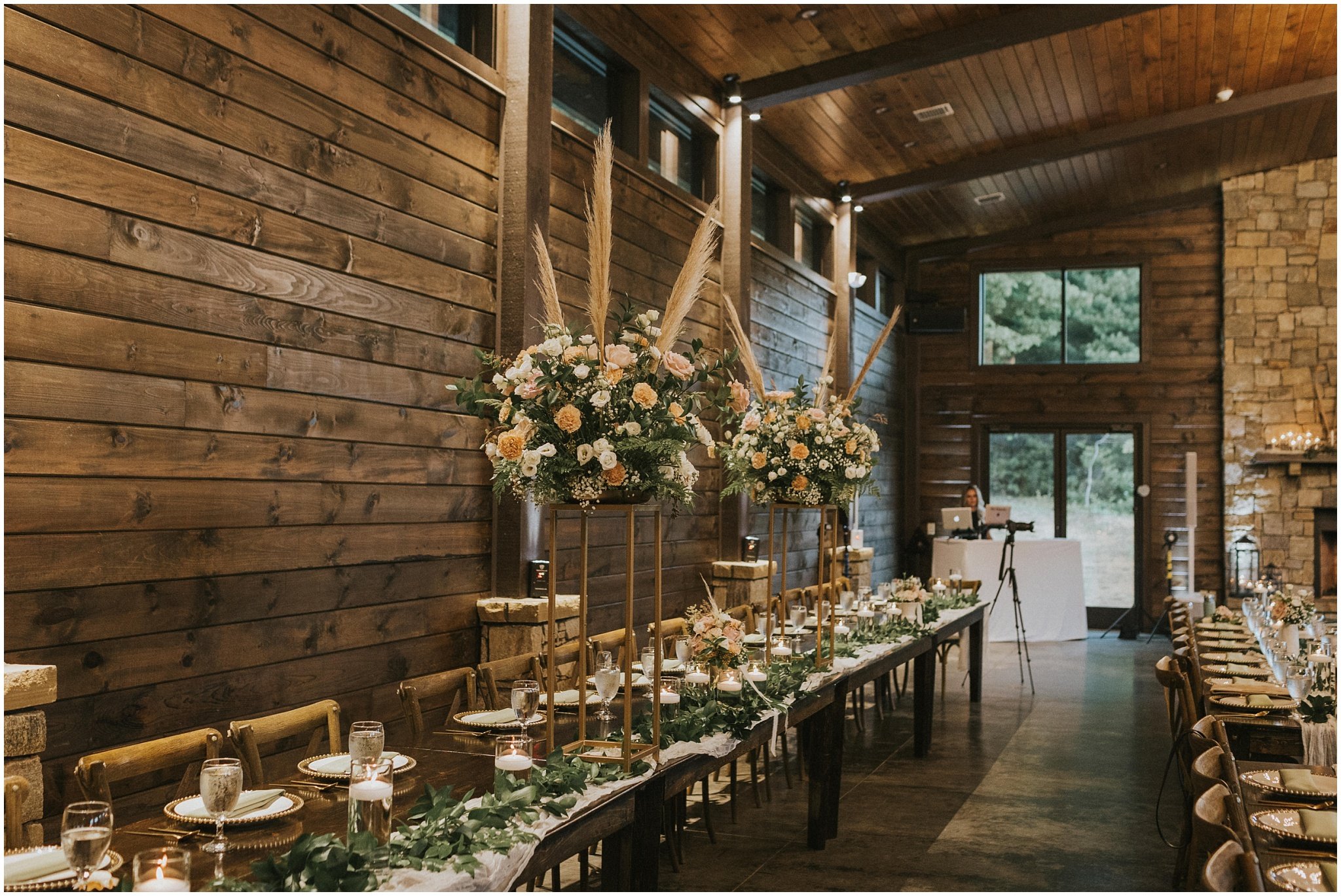 sugar-hollow-retreat-butler-tennessee-boone-north-carolina-rustic-mountain-wedding-may-spring-summer-green-elegant-luxury-johnson-city-tn-katy-sergent-photography_0115.jpg