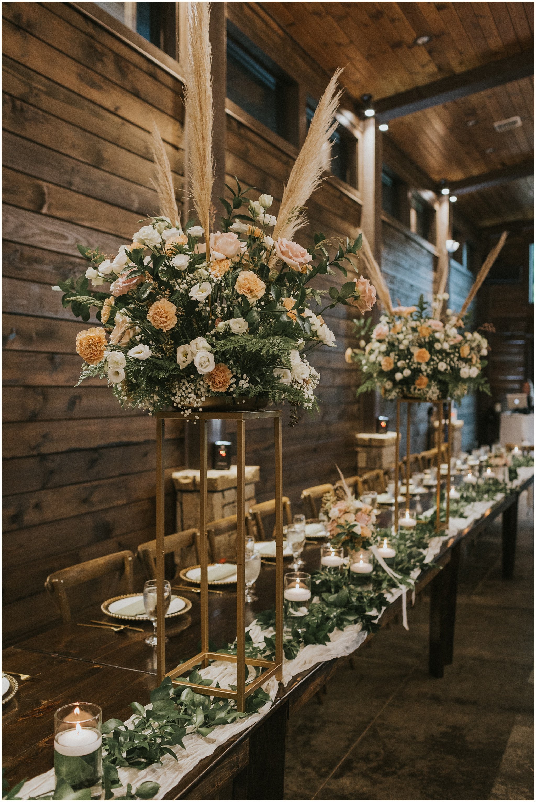 sugar-hollow-retreat-butler-tennessee-boone-north-carolina-rustic-mountain-wedding-may-spring-summer-green-elegant-luxury-johnson-city-tn-katy-sergent-photography_0114.jpg