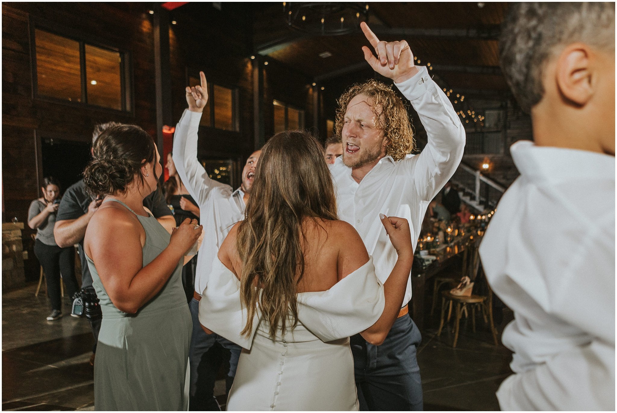 sugar-hollow-retreat-butler-tennessee-boone-north-carolina-rustic-mountain-wedding-may-spring-summer-green-elegant-luxury-johnson-city-tn-katy-sergent-photography_0139.jpg