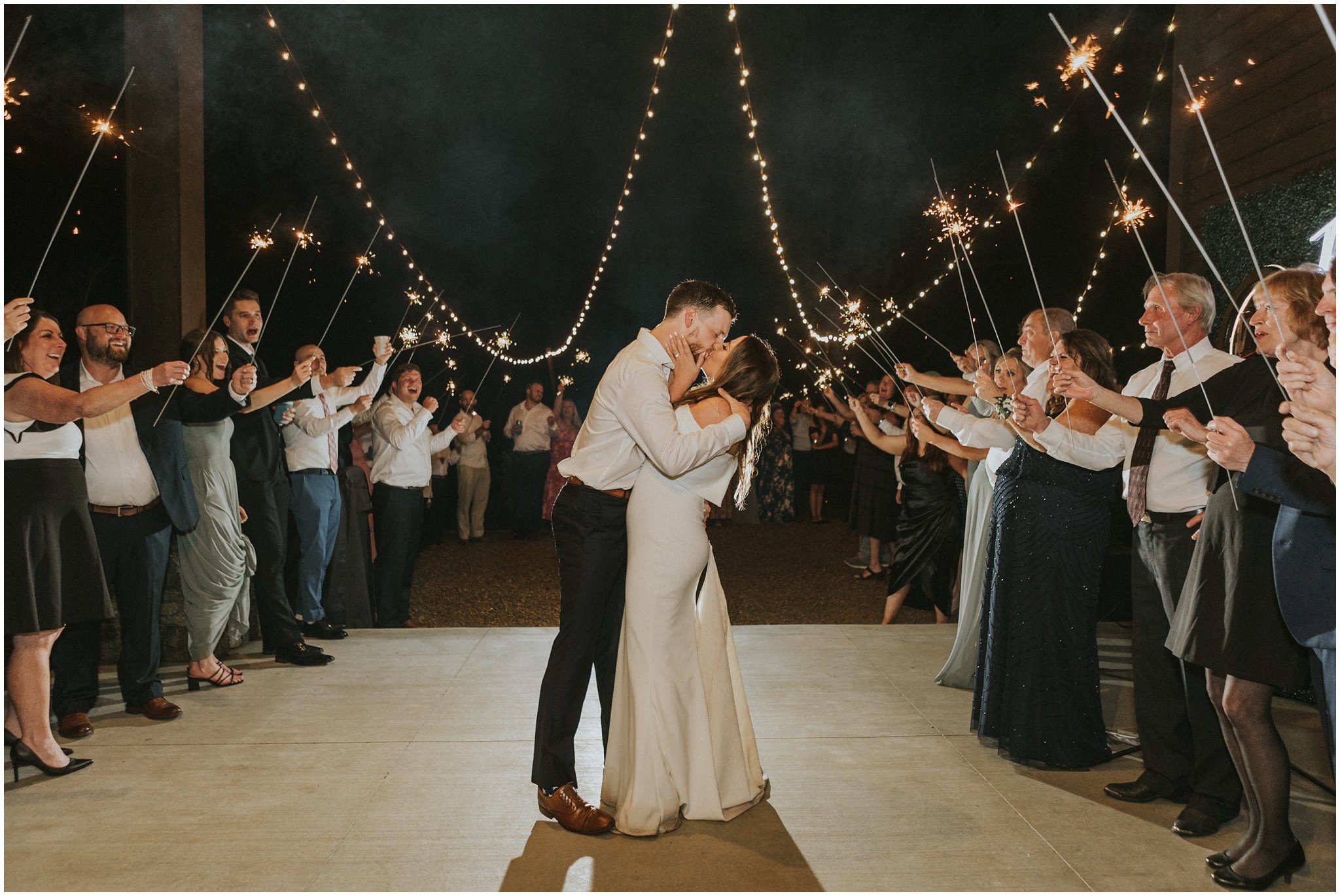 sugar-hollow-retreat-butler-tennessee-boone-north-carolina-rustic-mountain-wedding-may-spring-summer-green-elegant-luxury-johnson-city-tn-katy-sergent-photography_0143.jpg