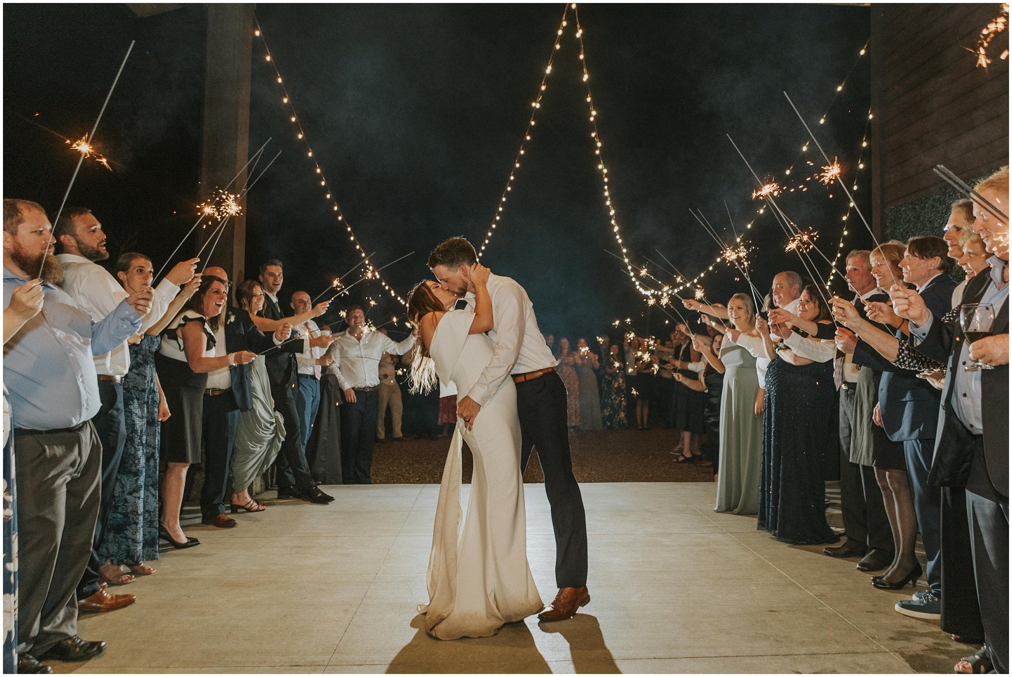 sugar-hollow-retreat-butler-tennessee-boone-north-carolina-rustic-mountain-wedding-may-spring-summer-green-elegant-luxury-johnson-city-tn-katy-sergent-photography_0144.jpg