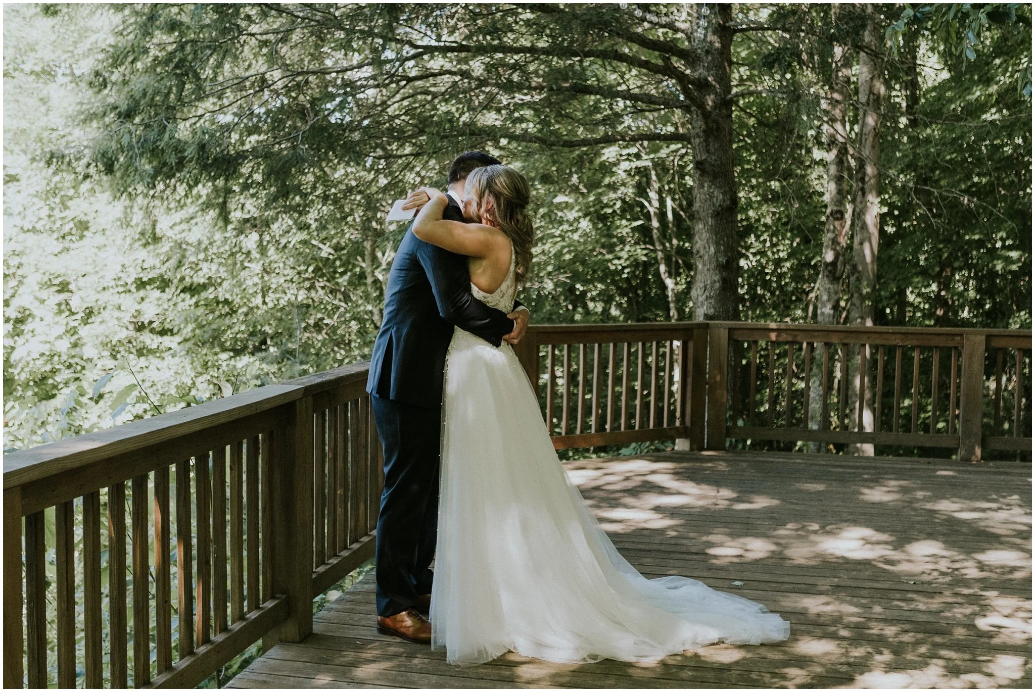 sugar-hollow-retreat-butler-tennessee-boone-north-carolina-smoky-mountain-wedding-venue-rustic-luxury-summer-katy-sergent-photography_0059.jpg