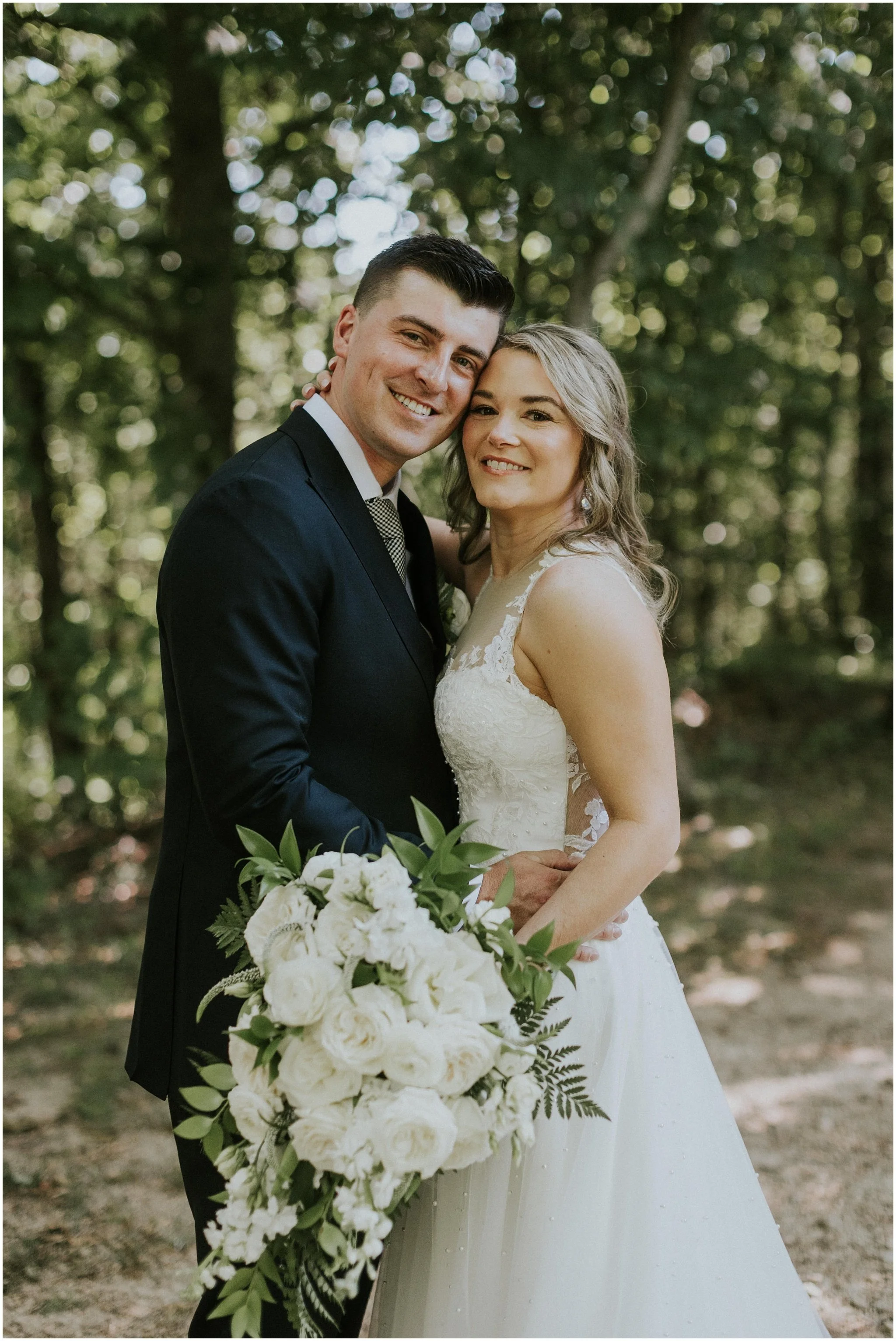sugar-hollow-retreat-butler-tennessee-boone-north-carolina-smoky-mountain-wedding-venue-rustic-luxury-summer-katy-sergent-photography_0074.jpg
