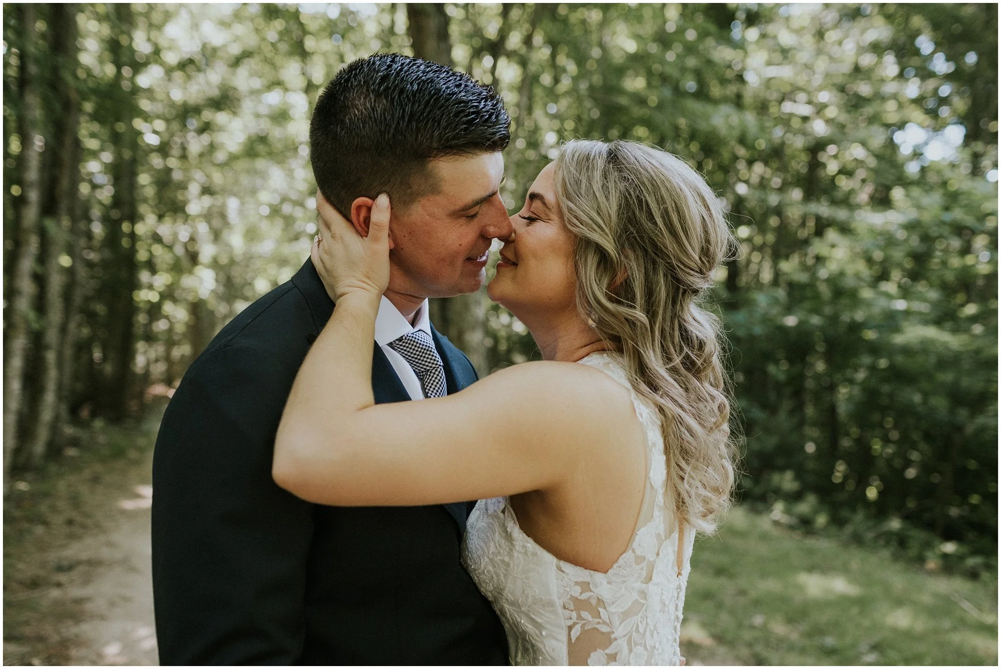 sugar-hollow-retreat-butler-tennessee-boone-north-carolina-smoky-mountain-wedding-venue-rustic-luxury-summer-katy-sergent-photography_0077.jpg
