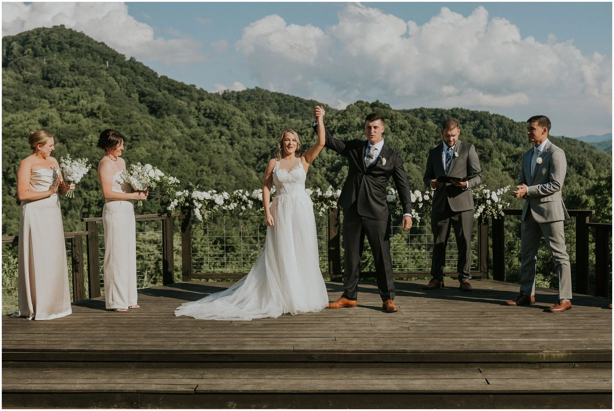 sugar-hollow-retreat-butler-tennessee-boone-north-carolina-smoky-mountain-wedding-venue-rustic-luxury-summer-katy-sergent-photography_0095.jpg