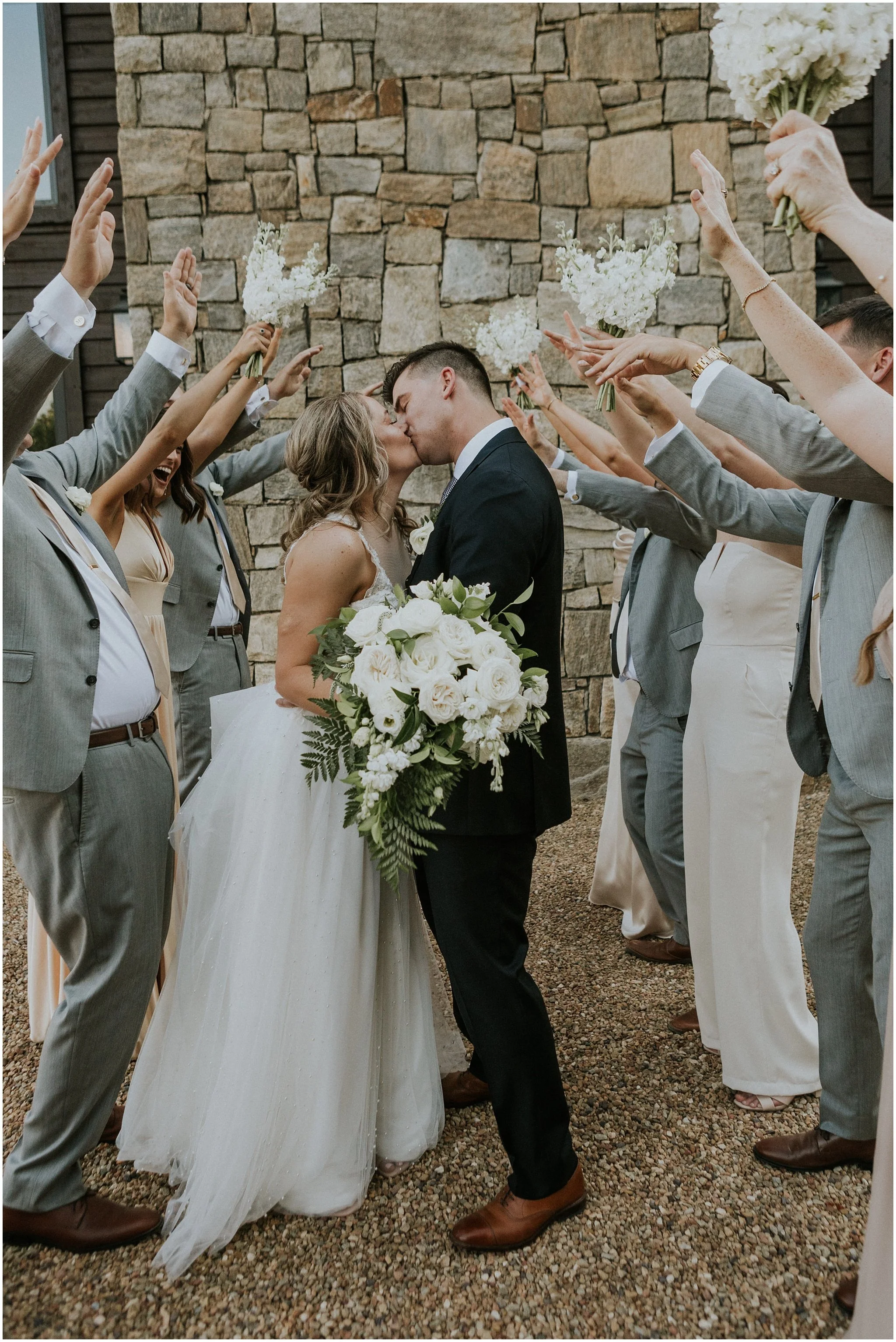 sugar-hollow-retreat-butler-tennessee-boone-north-carolina-smoky-mountain-wedding-venue-rustic-luxury-summer-katy-sergent-photography_0110.jpg