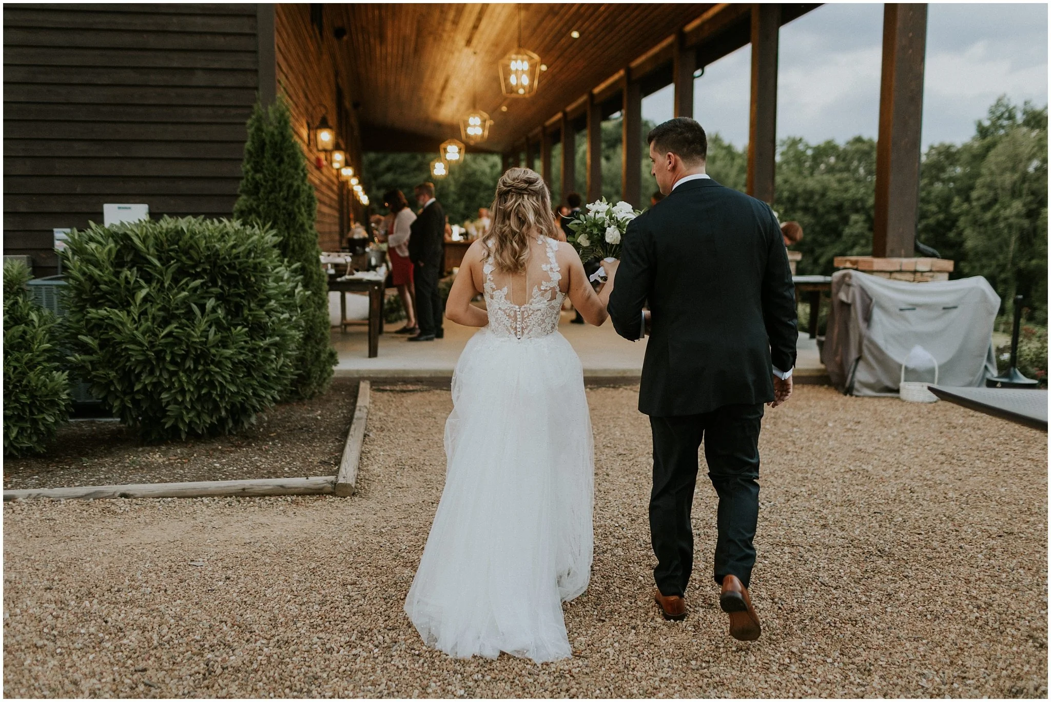 sugar-hollow-retreat-butler-tennessee-boone-north-carolina-smoky-mountain-wedding-venue-rustic-luxury-summer-katy-sergent-photography_0132.jpg