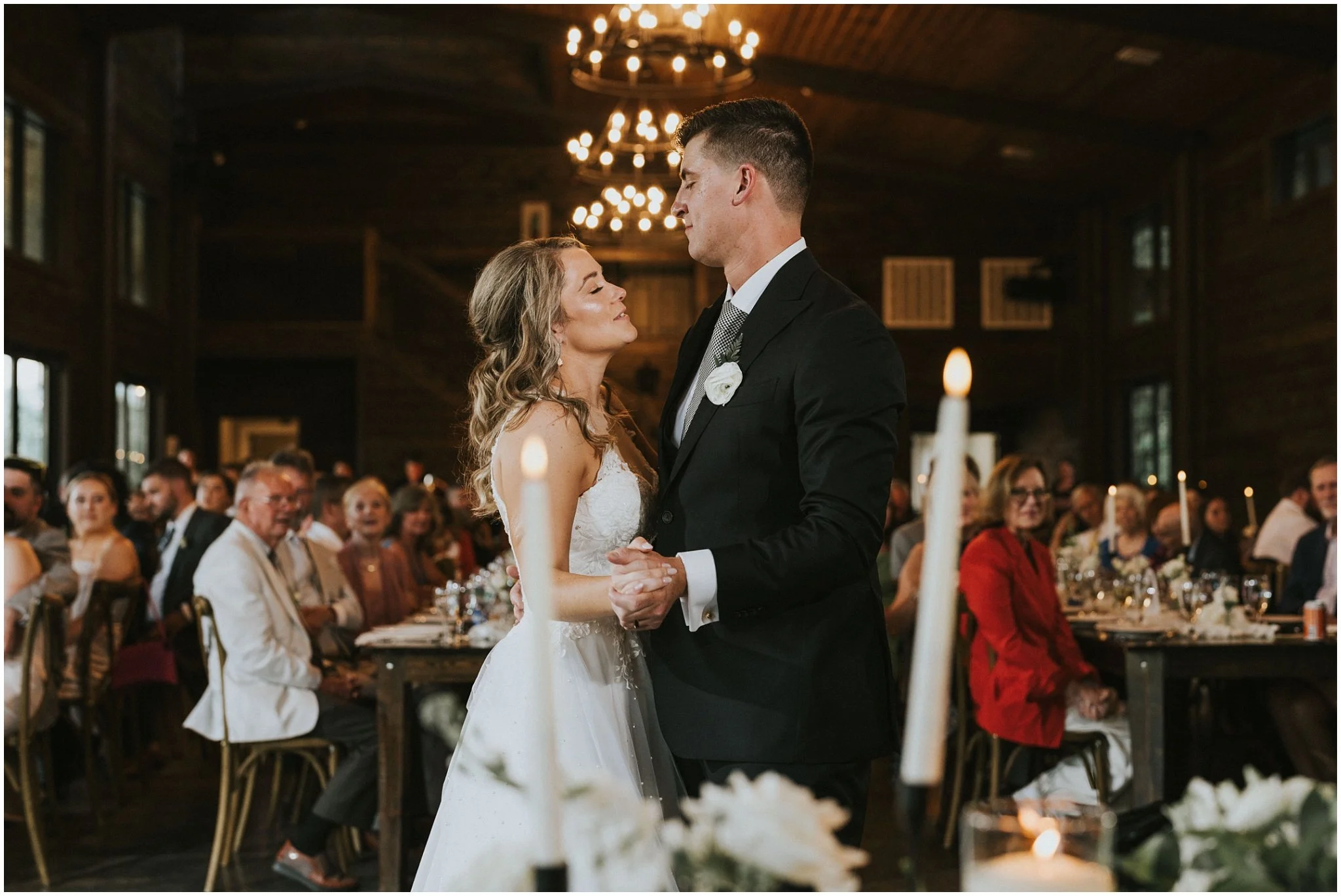 sugar-hollow-retreat-butler-tennessee-boone-north-carolina-smoky-mountain-wedding-venue-rustic-luxury-summer-katy-sergent-photography_0151.jpg