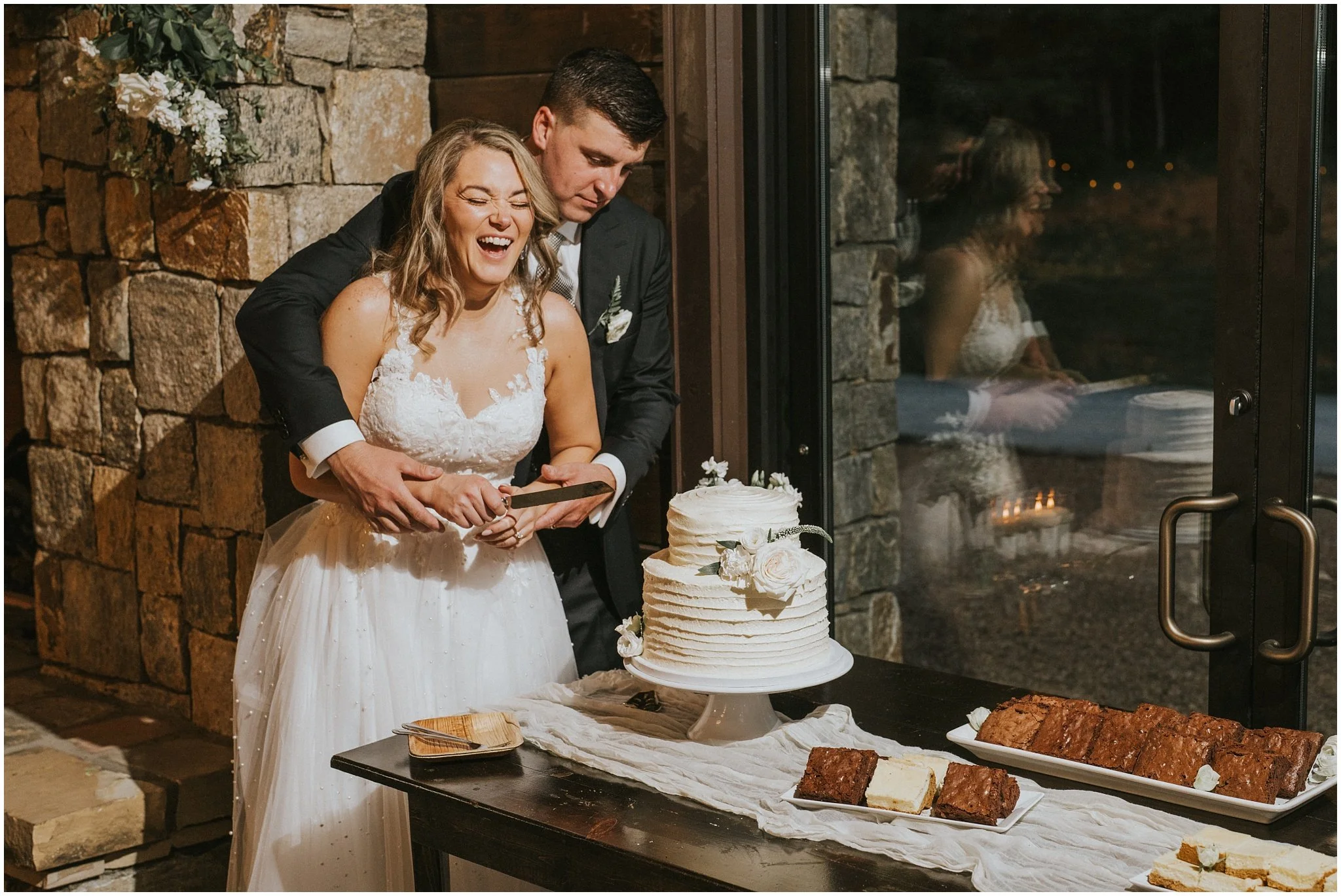 sugar-hollow-retreat-butler-tennessee-boone-north-carolina-smoky-mountain-wedding-venue-rustic-luxury-summer-katy-sergent-photography_0160.jpg