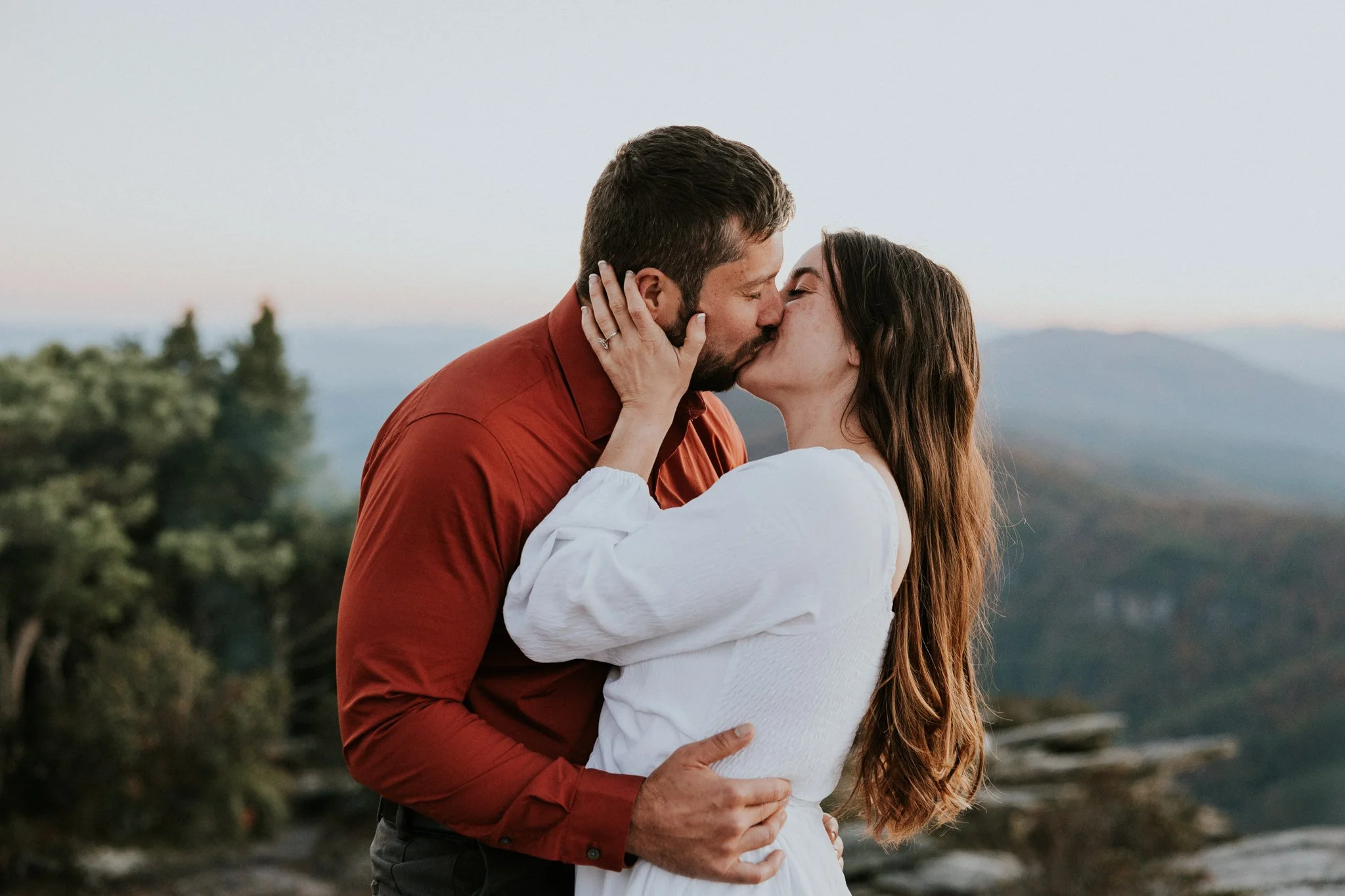 north-carolina-mountain-engagement-session-western-nc-east-tennessee-adventurous-couple-katy-sergent-photography-32.jpg