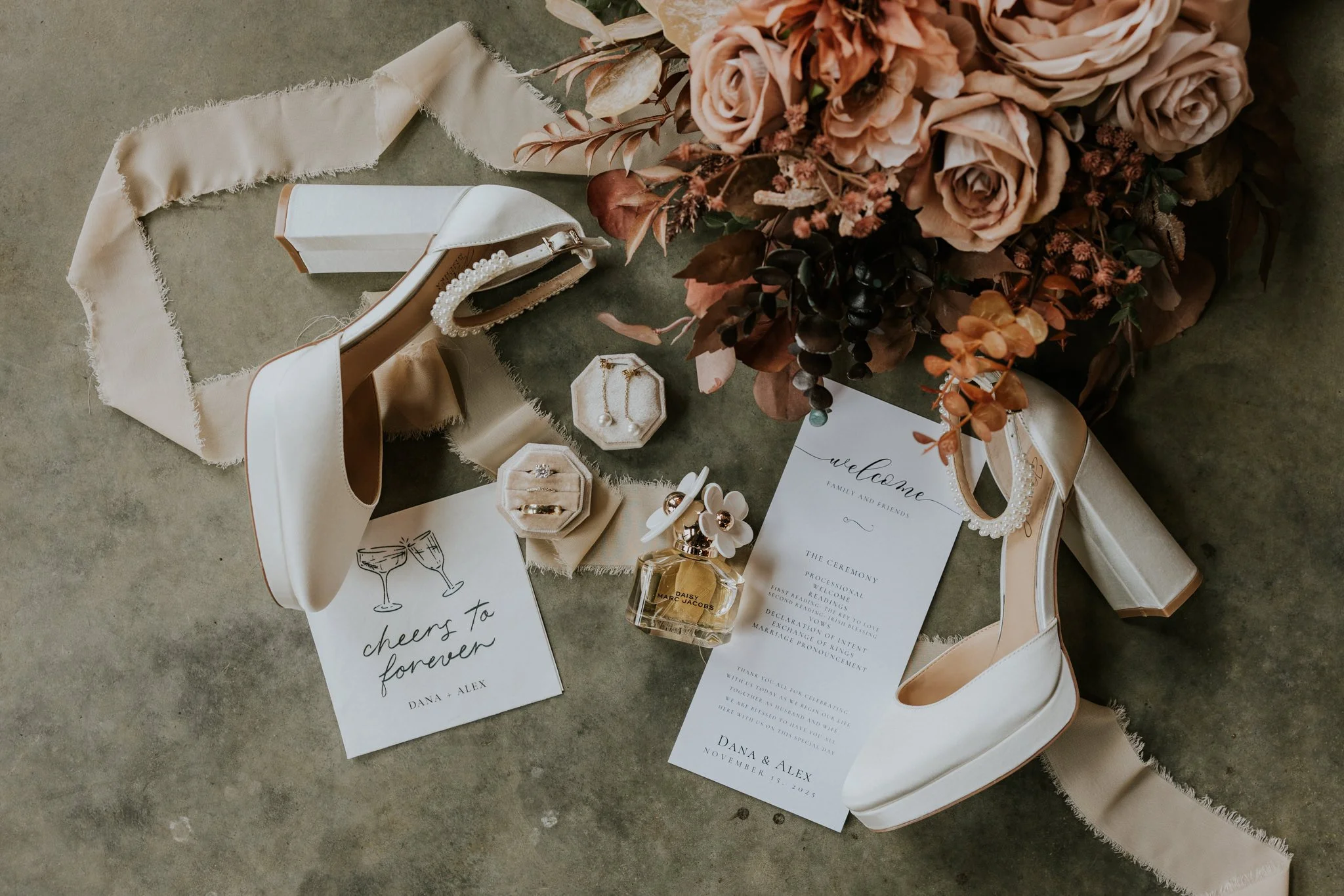 sugar-hollow-retreat-fall-wedding-butler-tennessee-boone-north-carolina-smoky-mountain-katy-sergent-photography-3.jpg