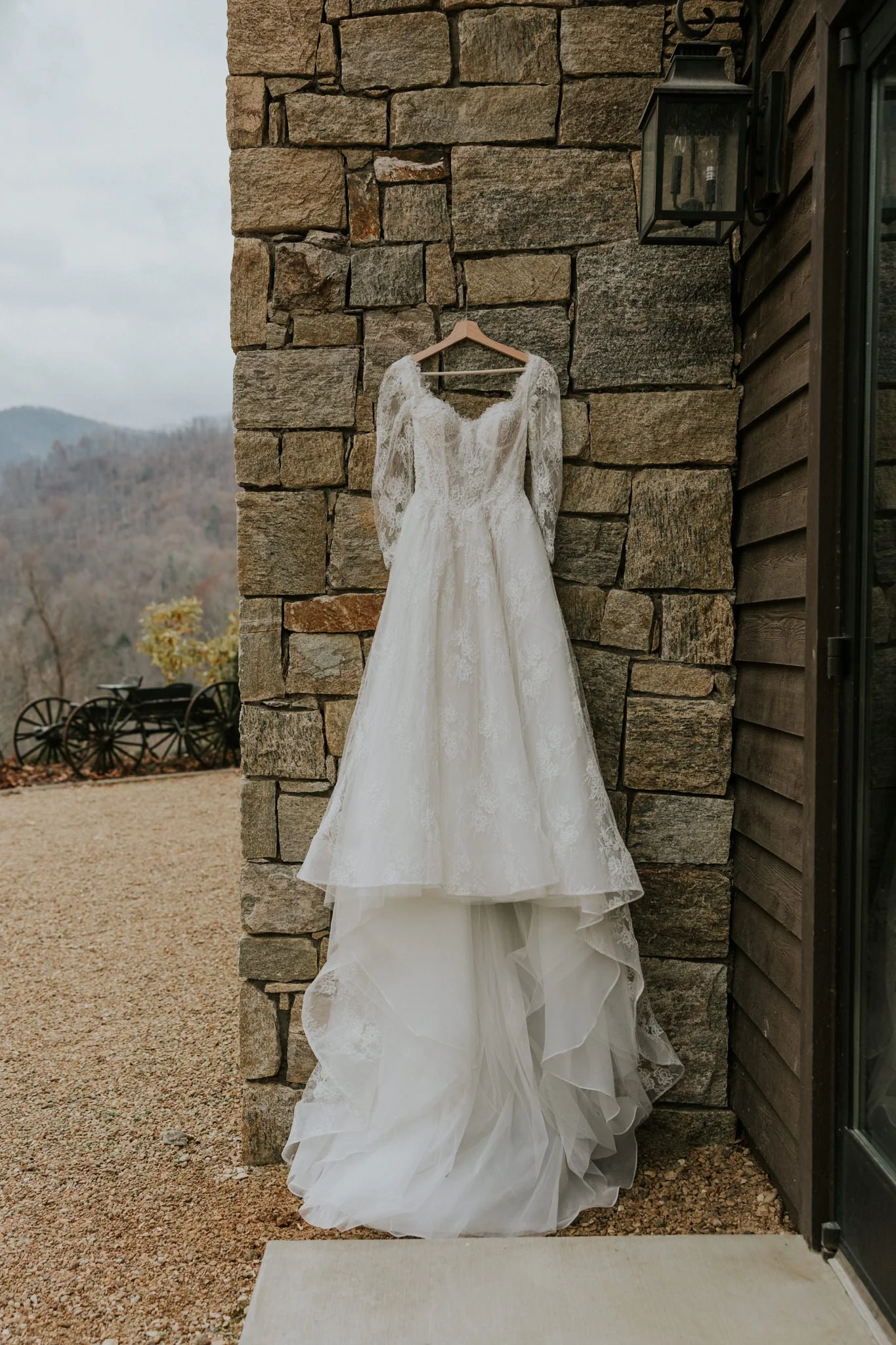 sugar-hollow-retreat-fall-wedding-butler-tennessee-boone-north-carolina-smoky-mountain-katy-sergent-photography-9.jpg