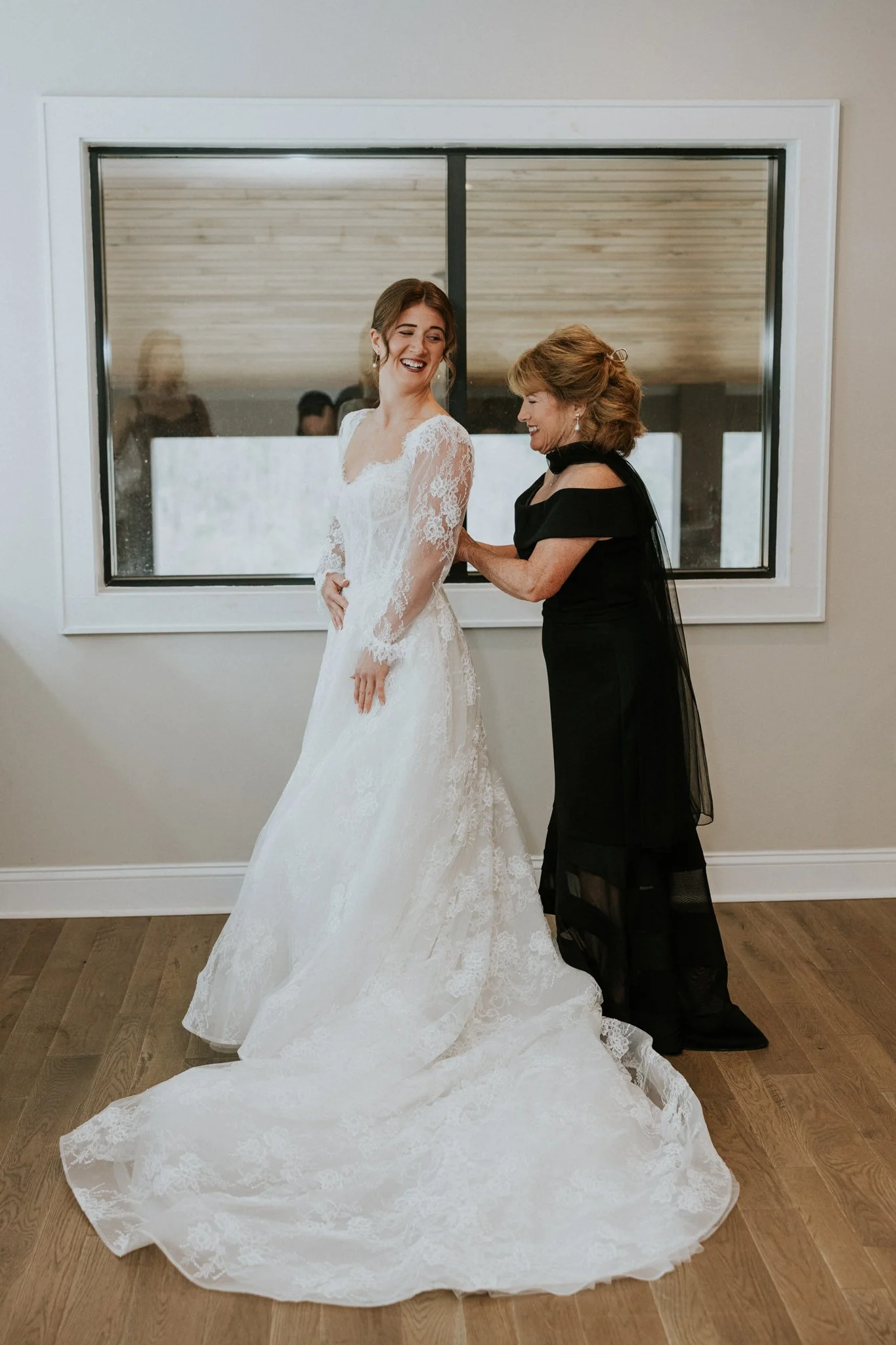 sugar-hollow-retreat-fall-wedding-butler-tennessee-boone-north-carolina-smoky-mountain-katy-sergent-photography-15.jpg