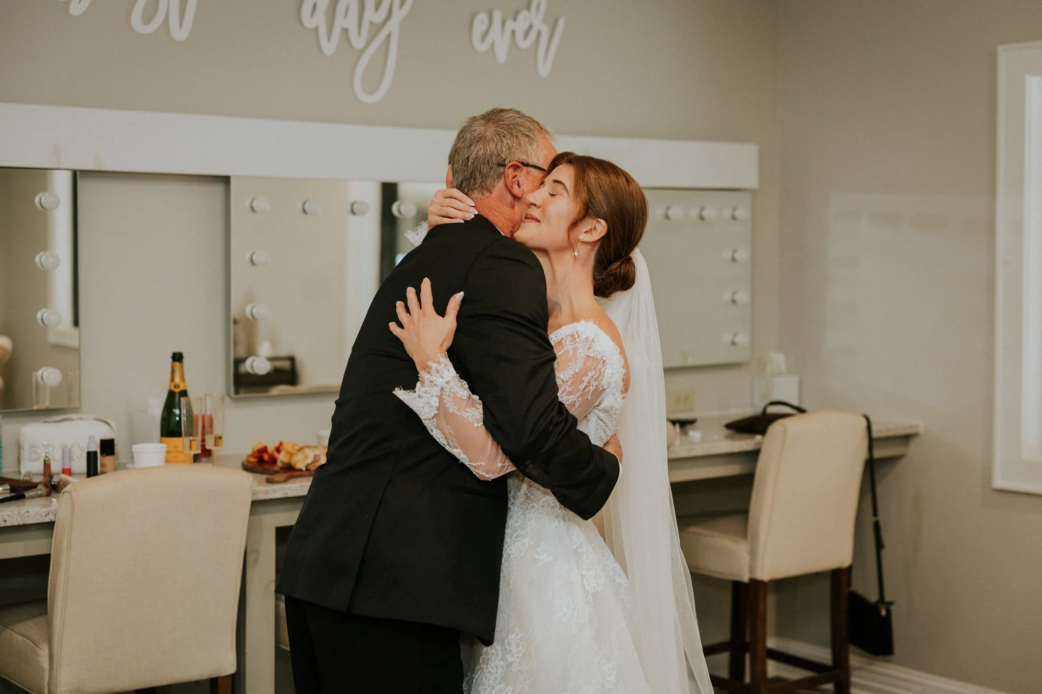sugar-hollow-retreat-fall-wedding-butler-tennessee-boone-north-carolina-smoky-mountain-katy-sergent-photography-49.jpg