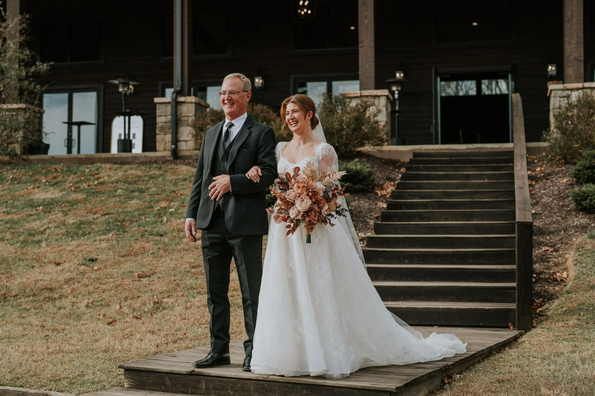 sugar-hollow-retreat-fall-wedding-butler-tennessee-boone-north-carolina-smoky-mountain-katy-sergent-photography-56.jpg