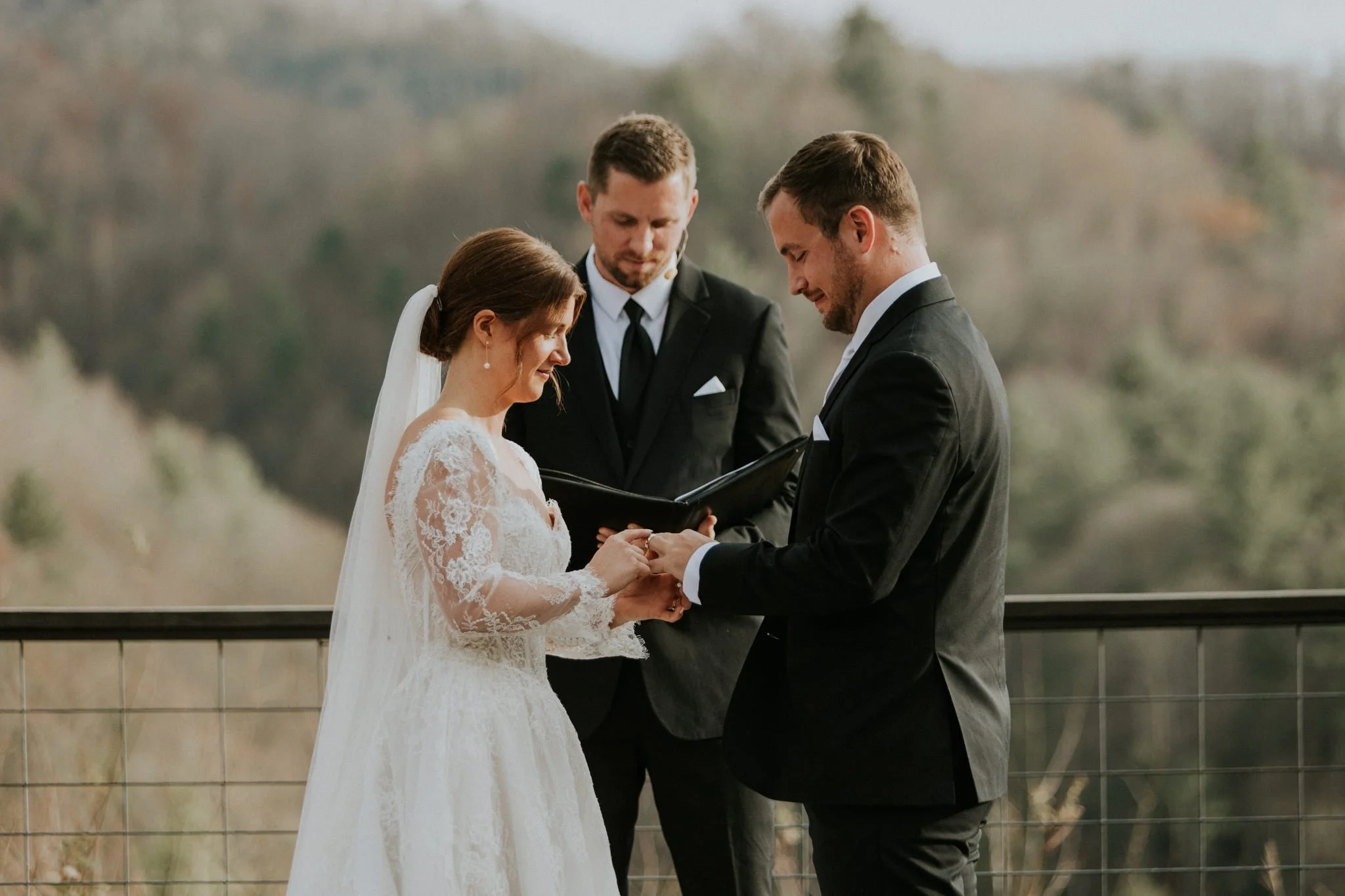 sugar-hollow-retreat-fall-wedding-butler-tennessee-boone-north-carolina-smoky-mountain-katy-sergent-photography-67.jpg