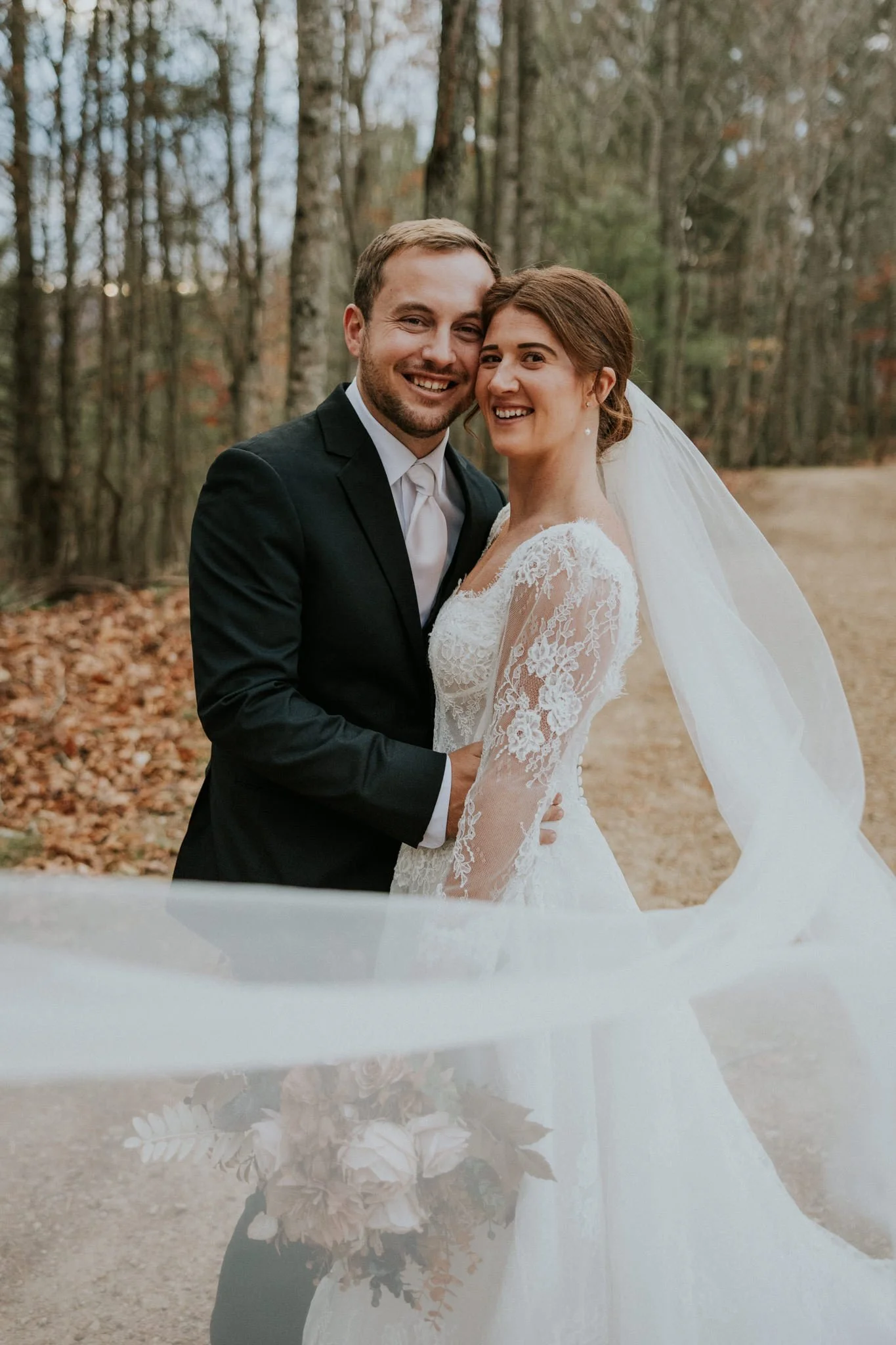 sugar-hollow-retreat-fall-wedding-butler-tennessee-boone-north-carolina-smoky-mountain-katy-sergent-photography-83.jpg