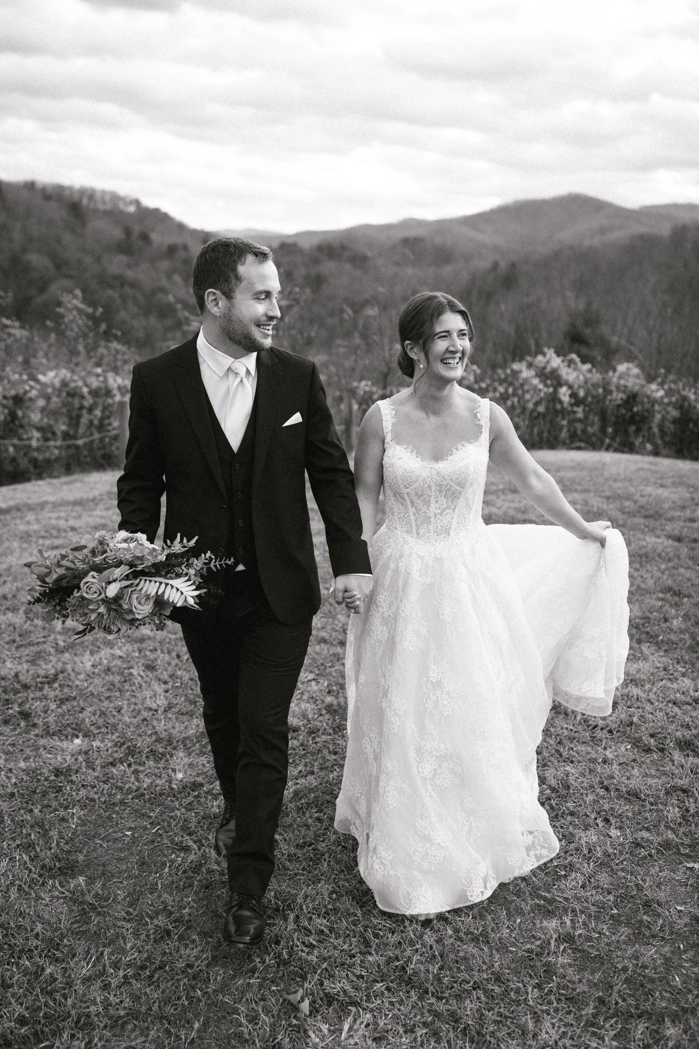 sugar-hollow-retreat-fall-wedding-butler-tennessee-boone-north-carolina-smoky-mountain-katy-sergent-photography-97.jpg